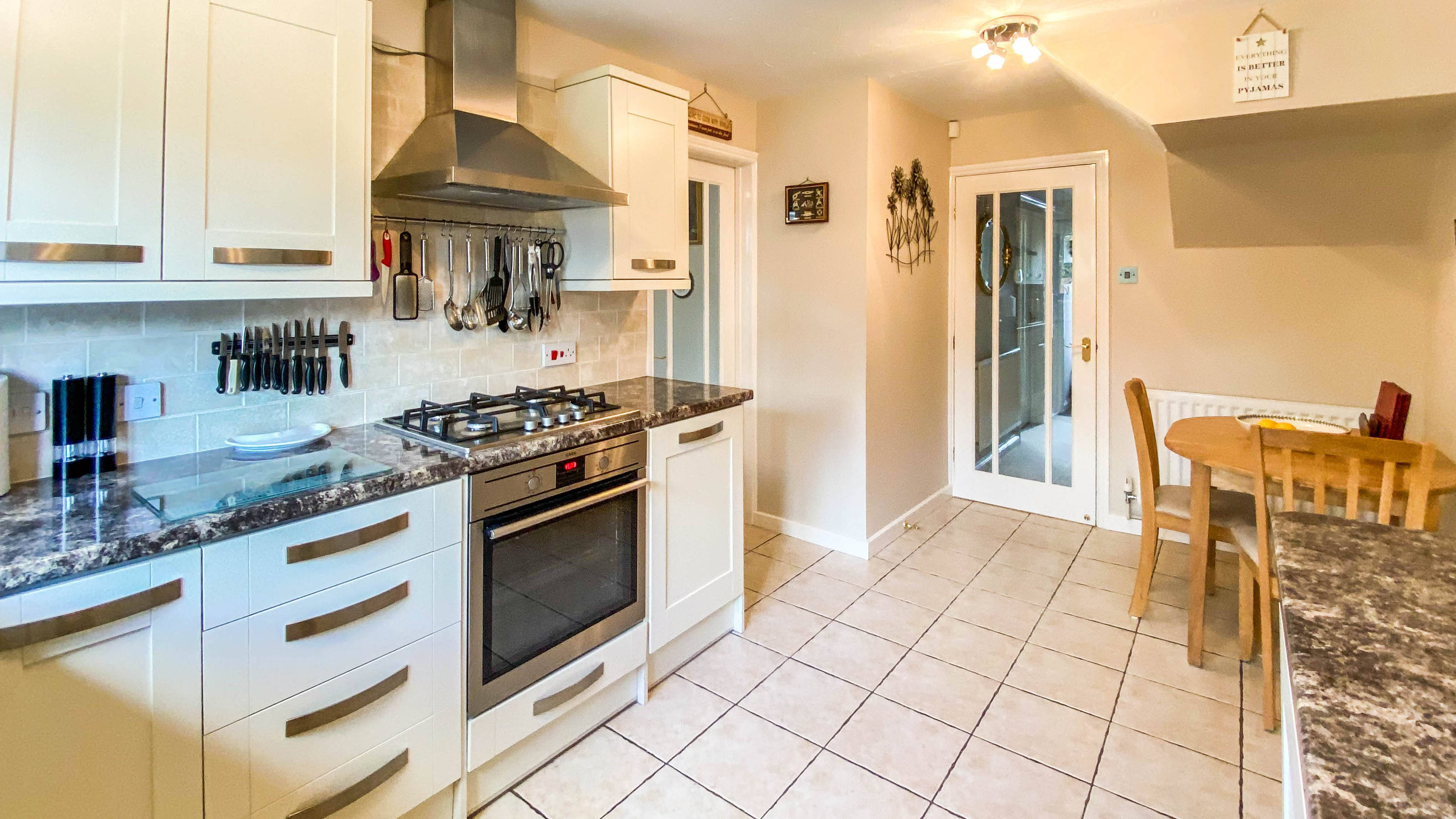 Kitchen/Breakfast