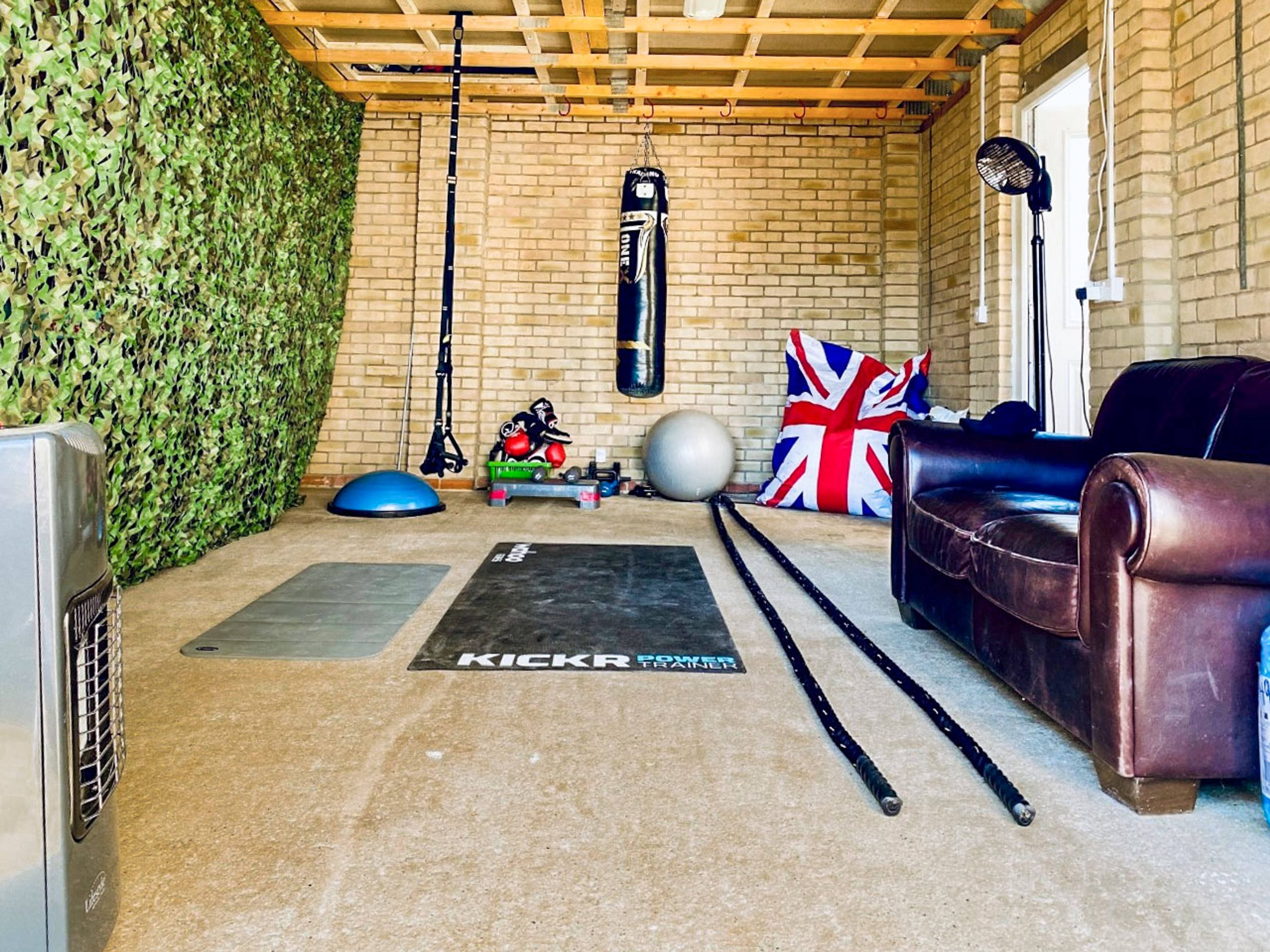 Garage