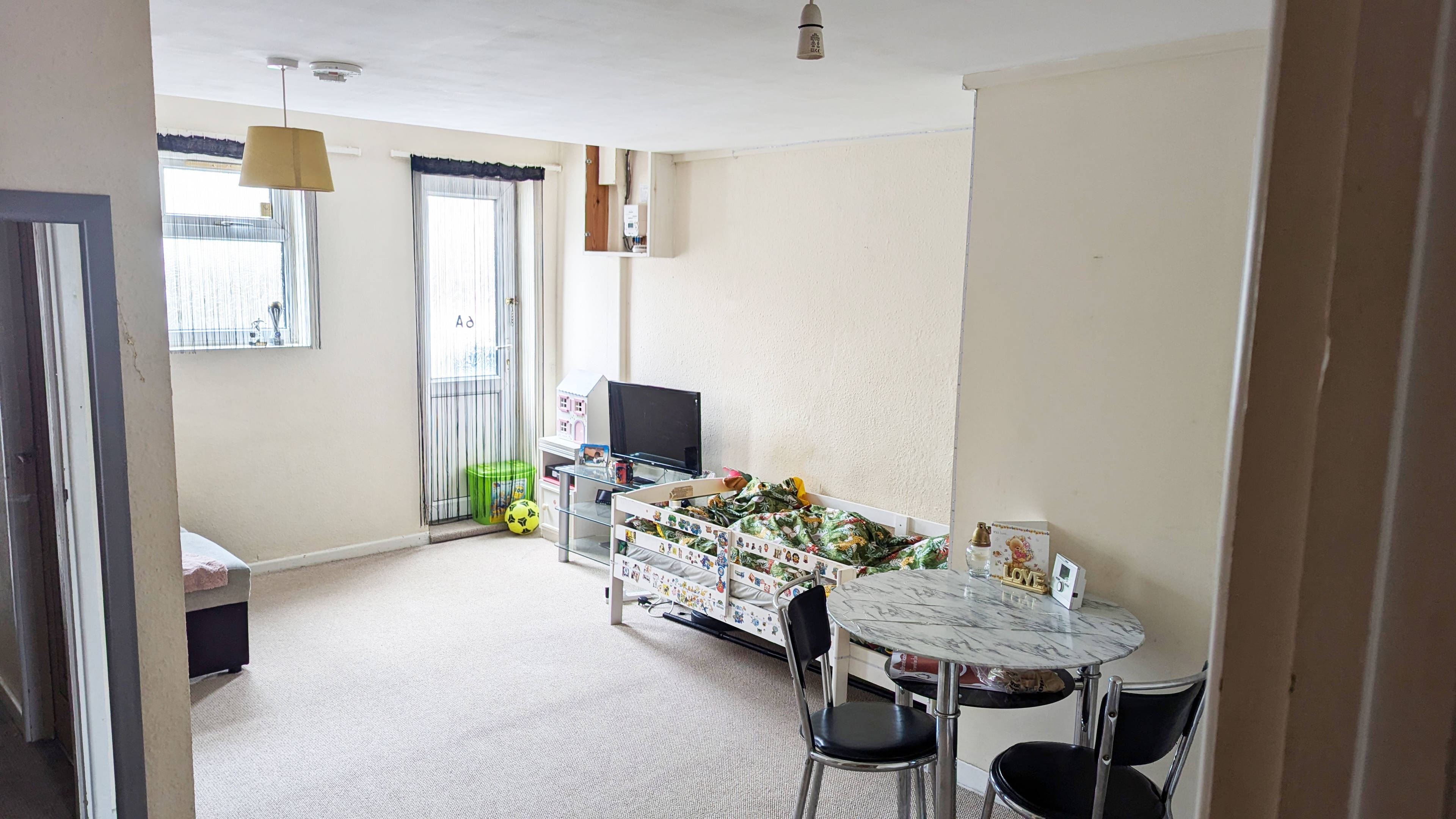 Bedroom/Lounge