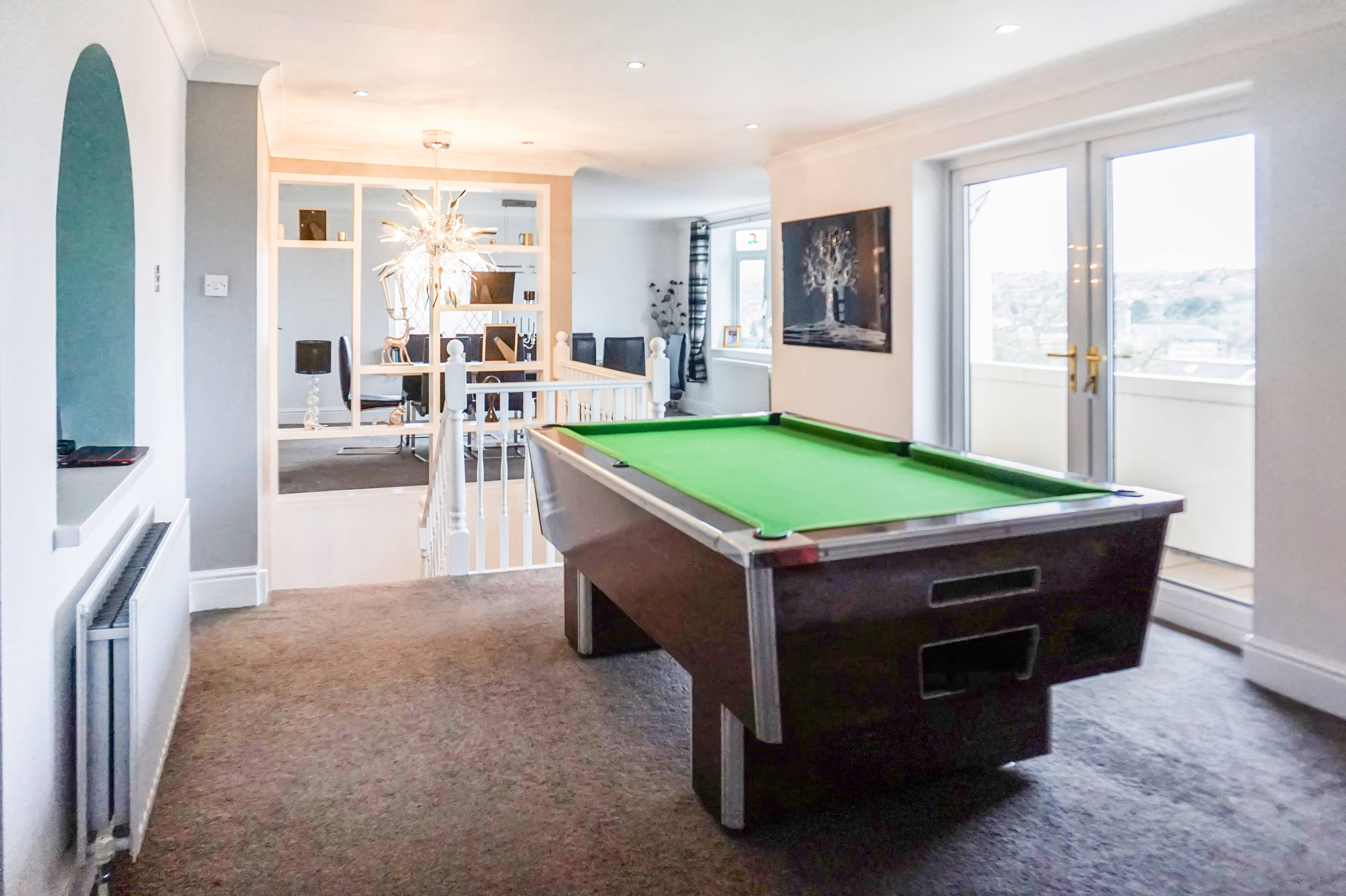 Lounge/Family/Games