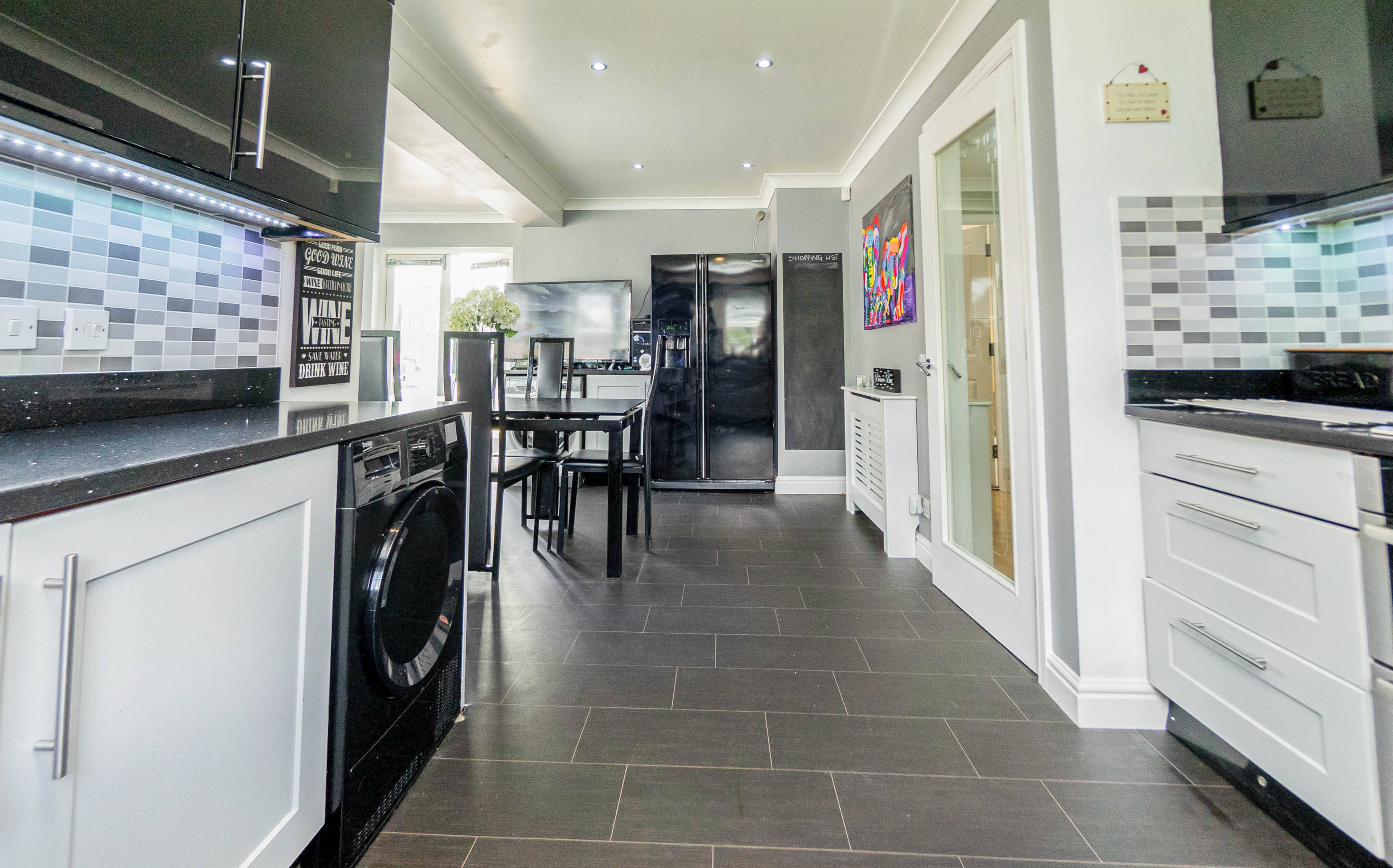 Kitchen/Dining Room