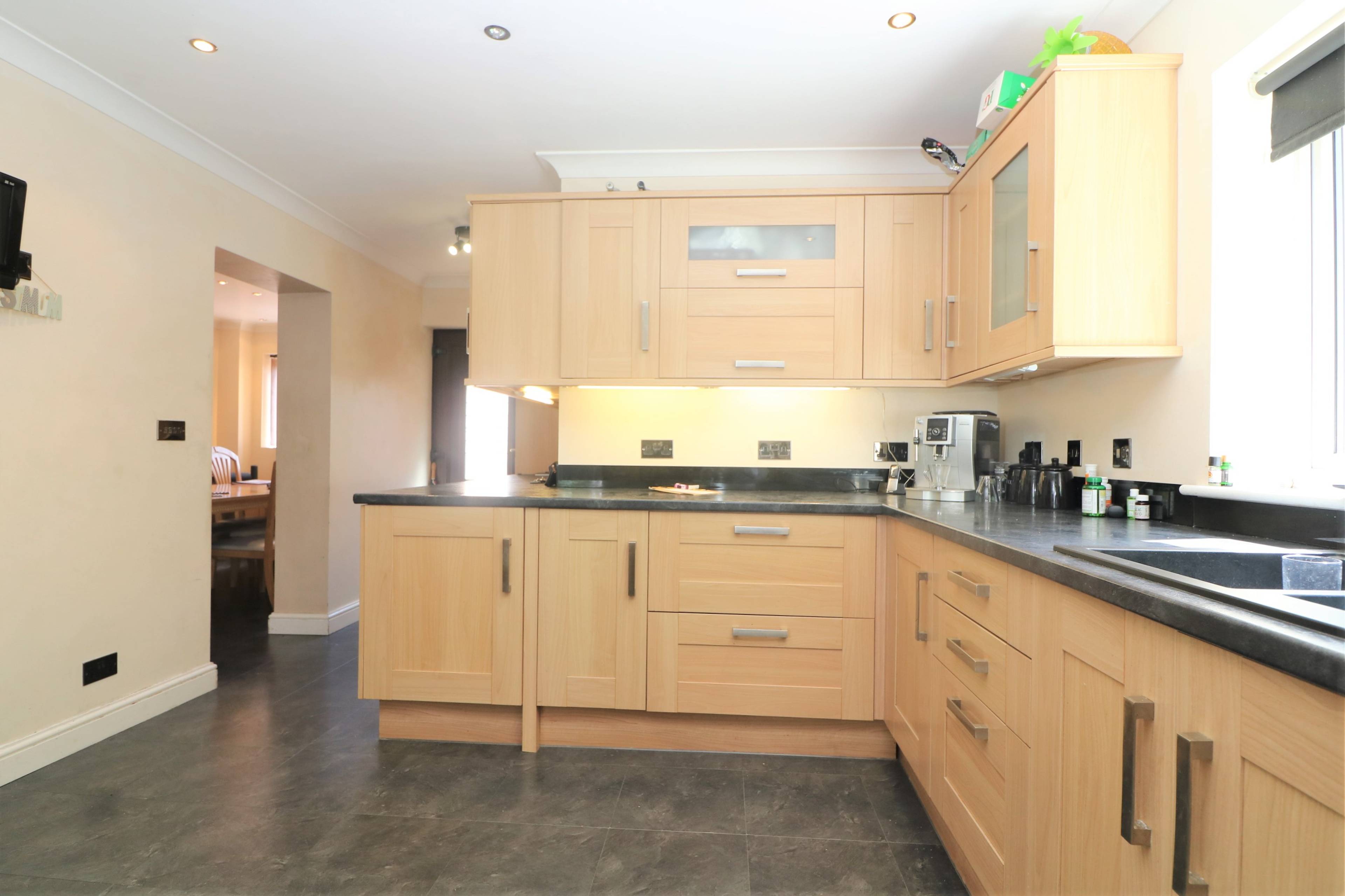 Kitchen/Breakfast