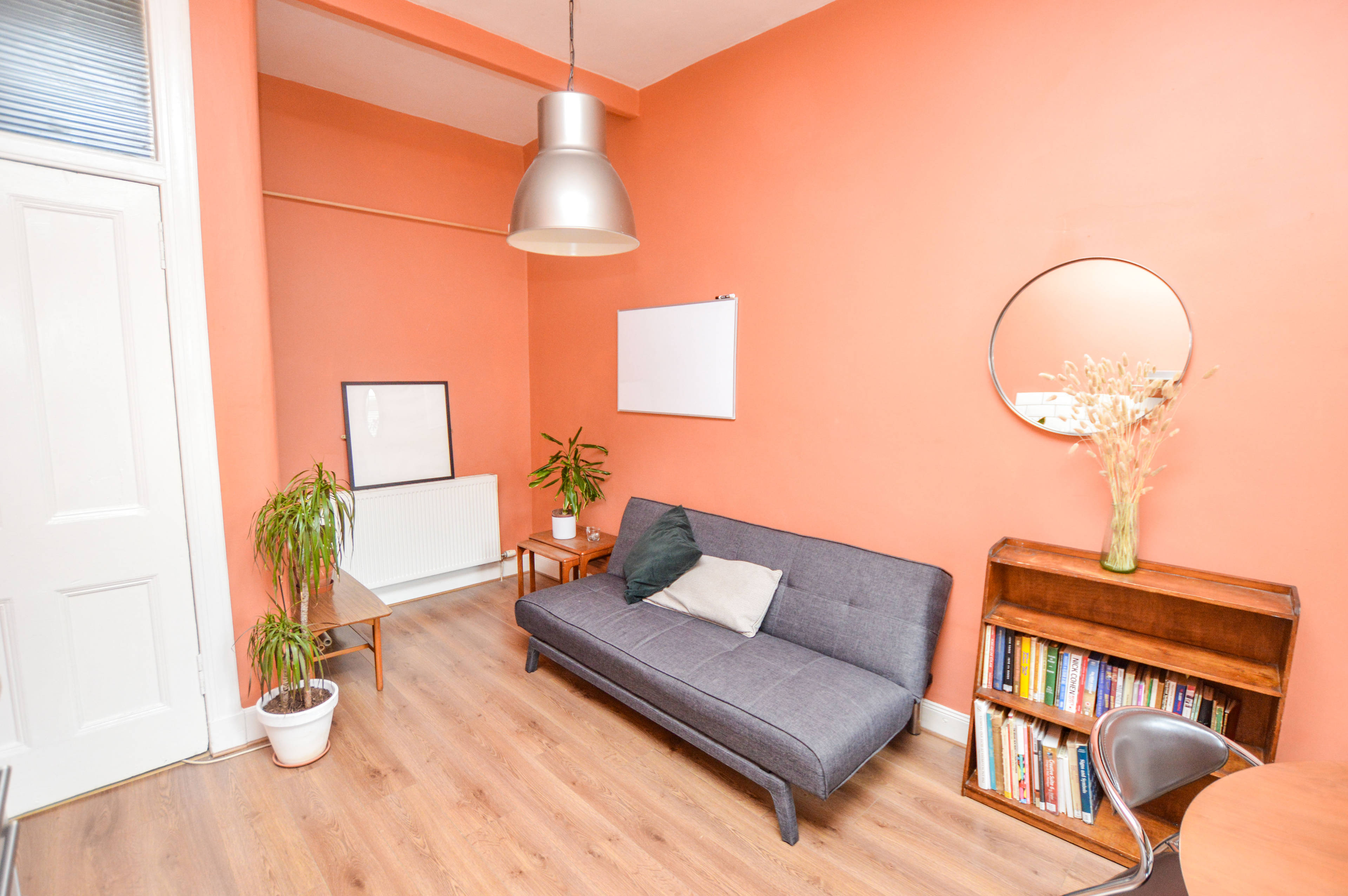 Lounge / Kitchen
