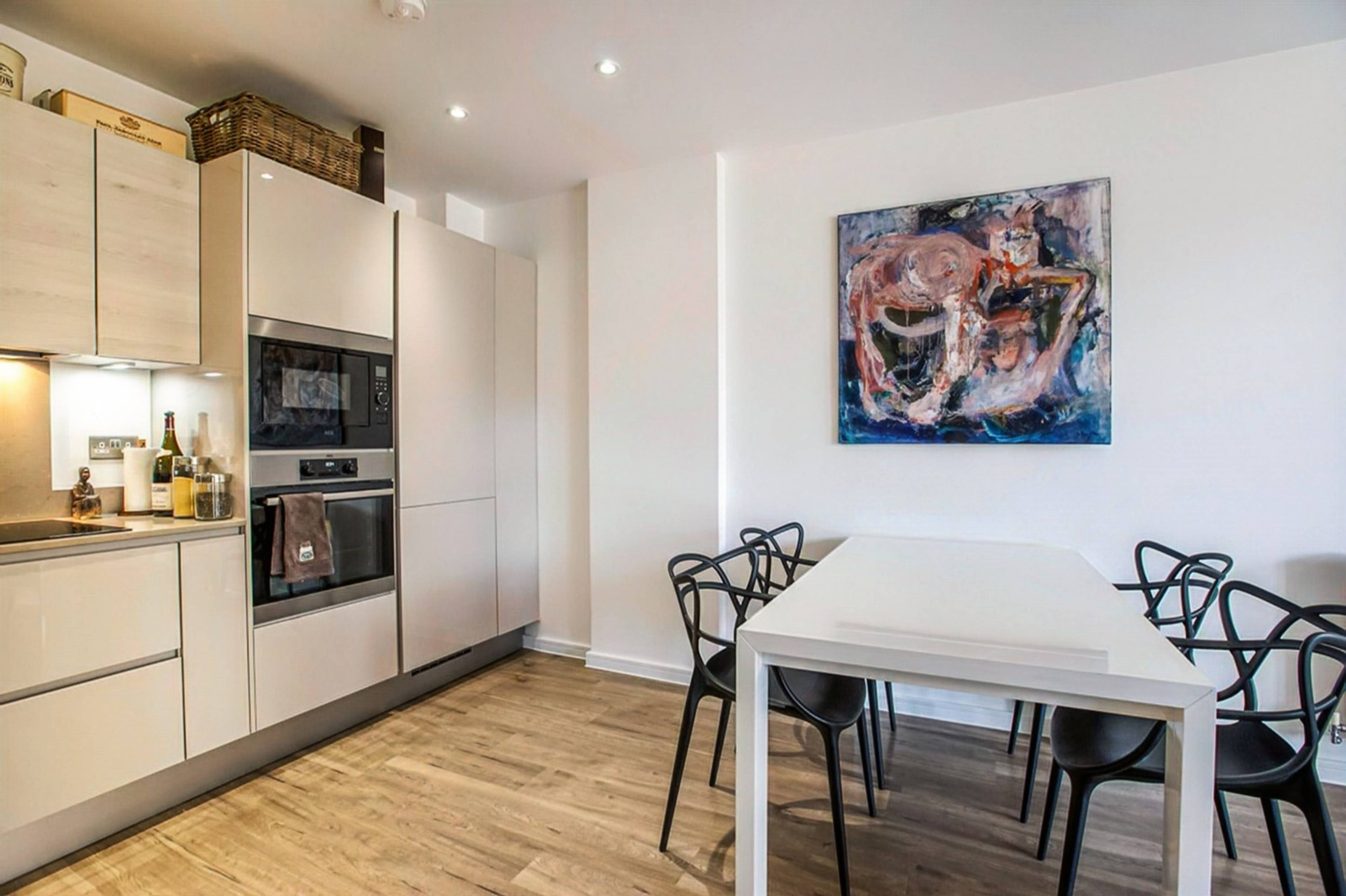 Lounge / Kitchen