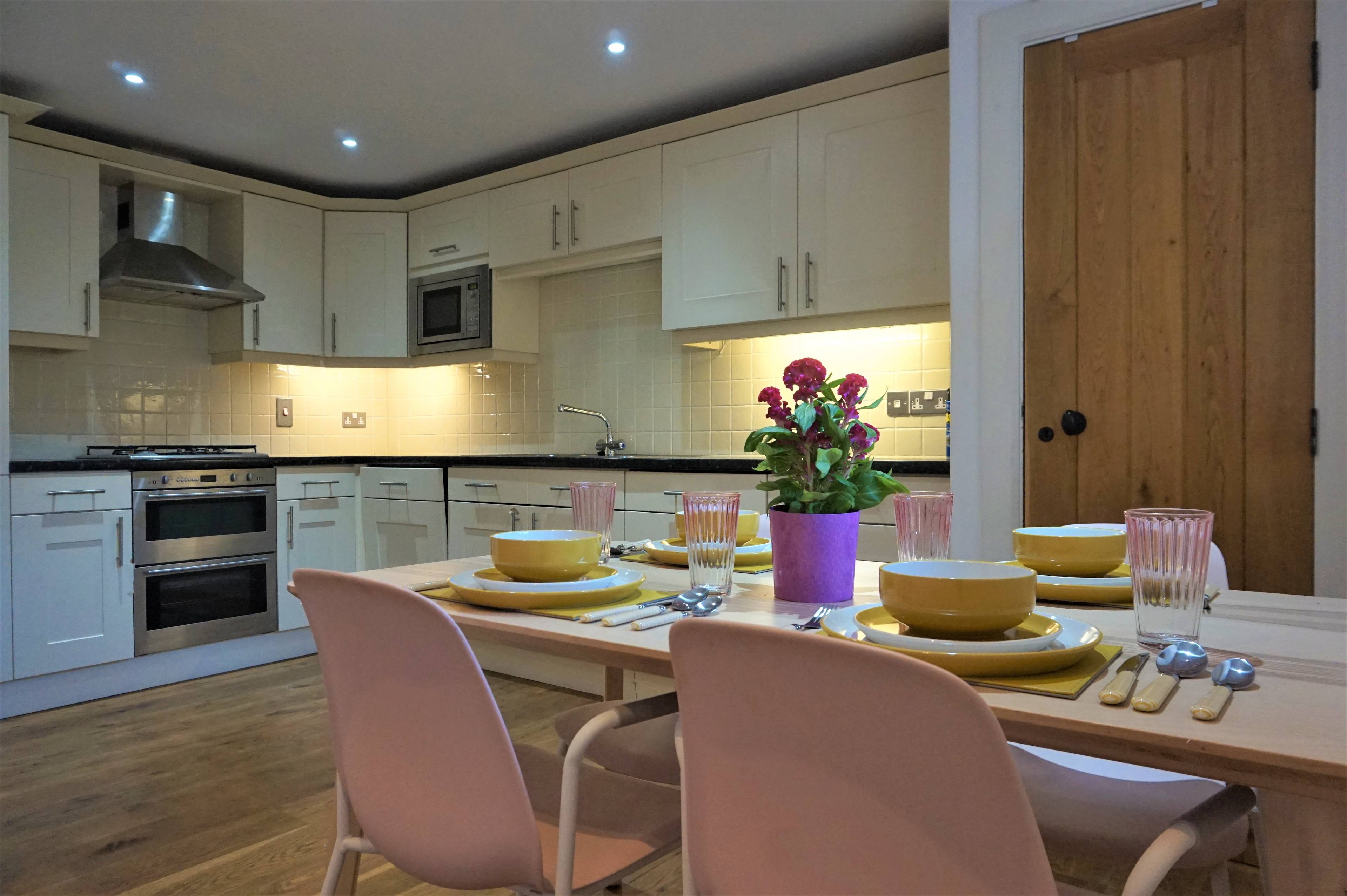 Kitchen/Breakfast