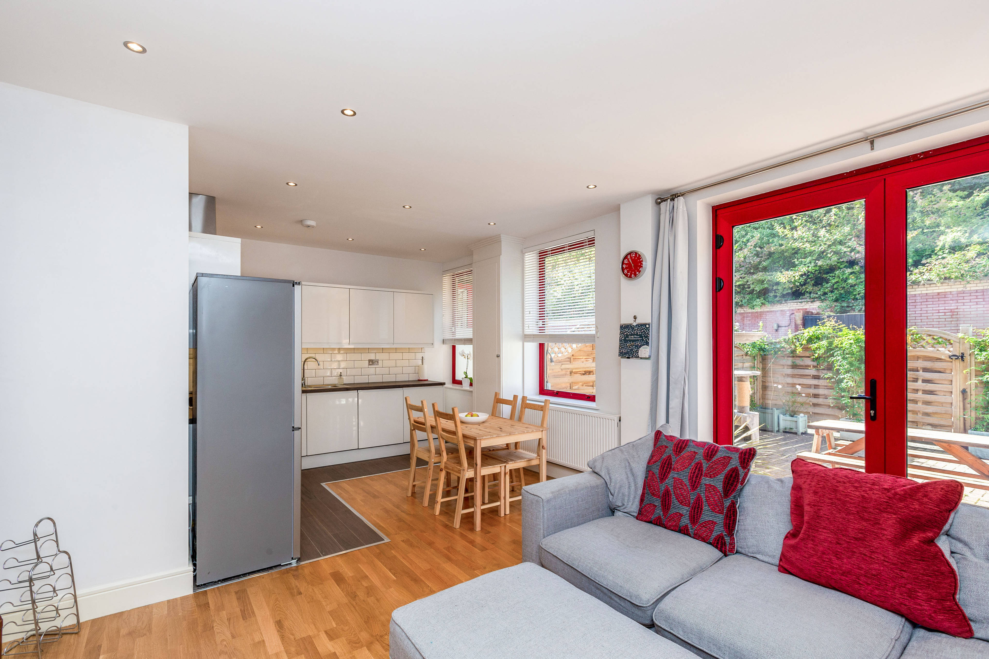 Lounge / Kitchen