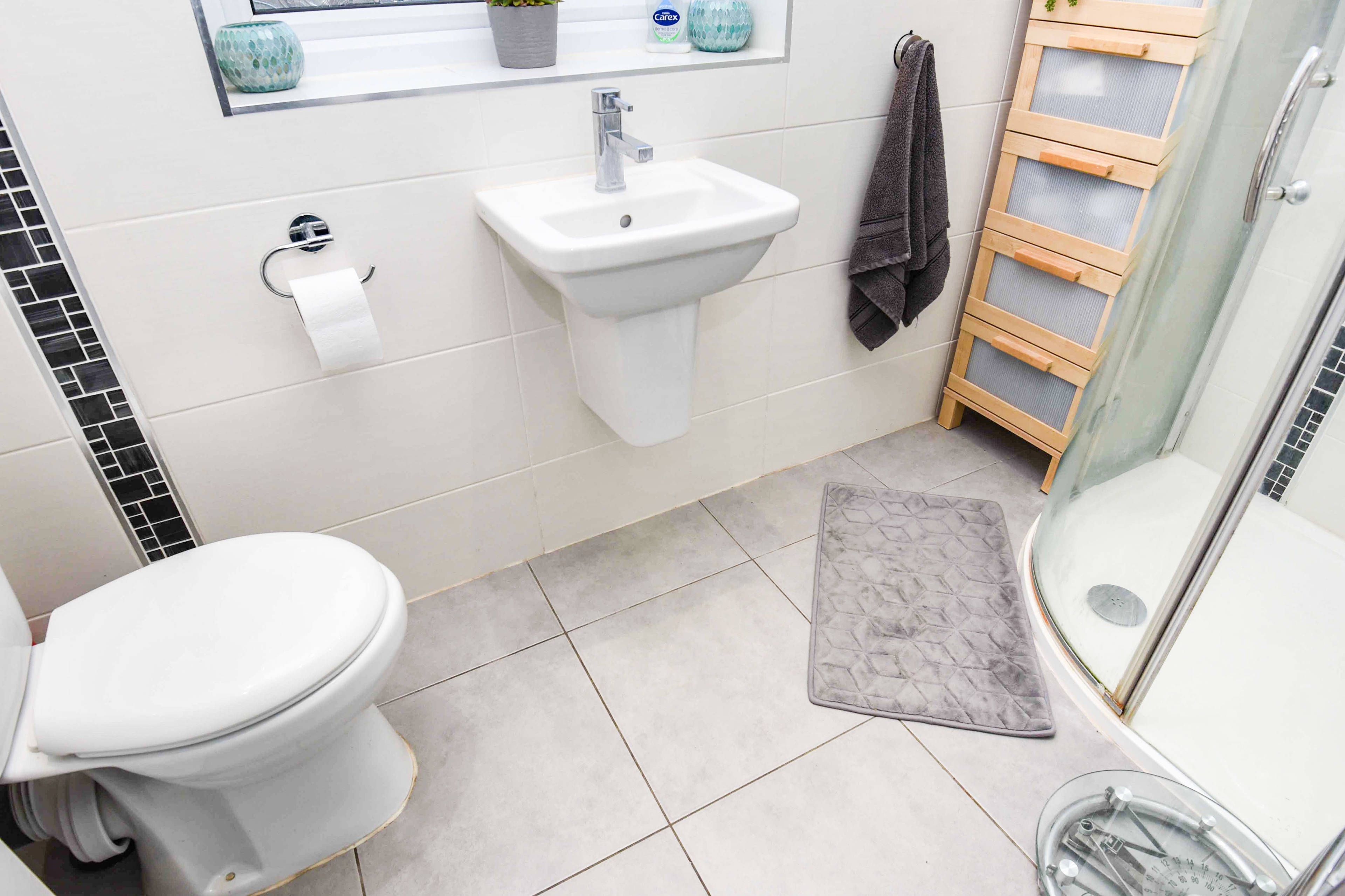 Downstairs Bathroom
