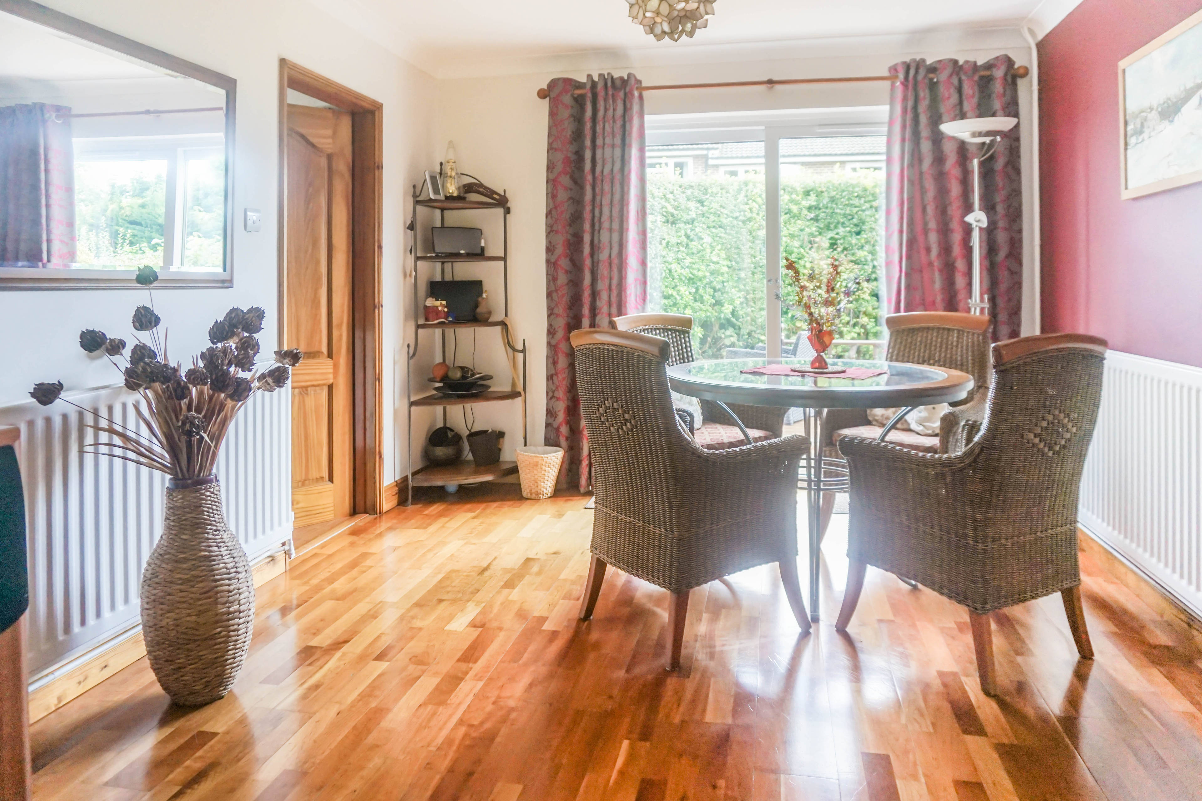 Lounge/Dining Room