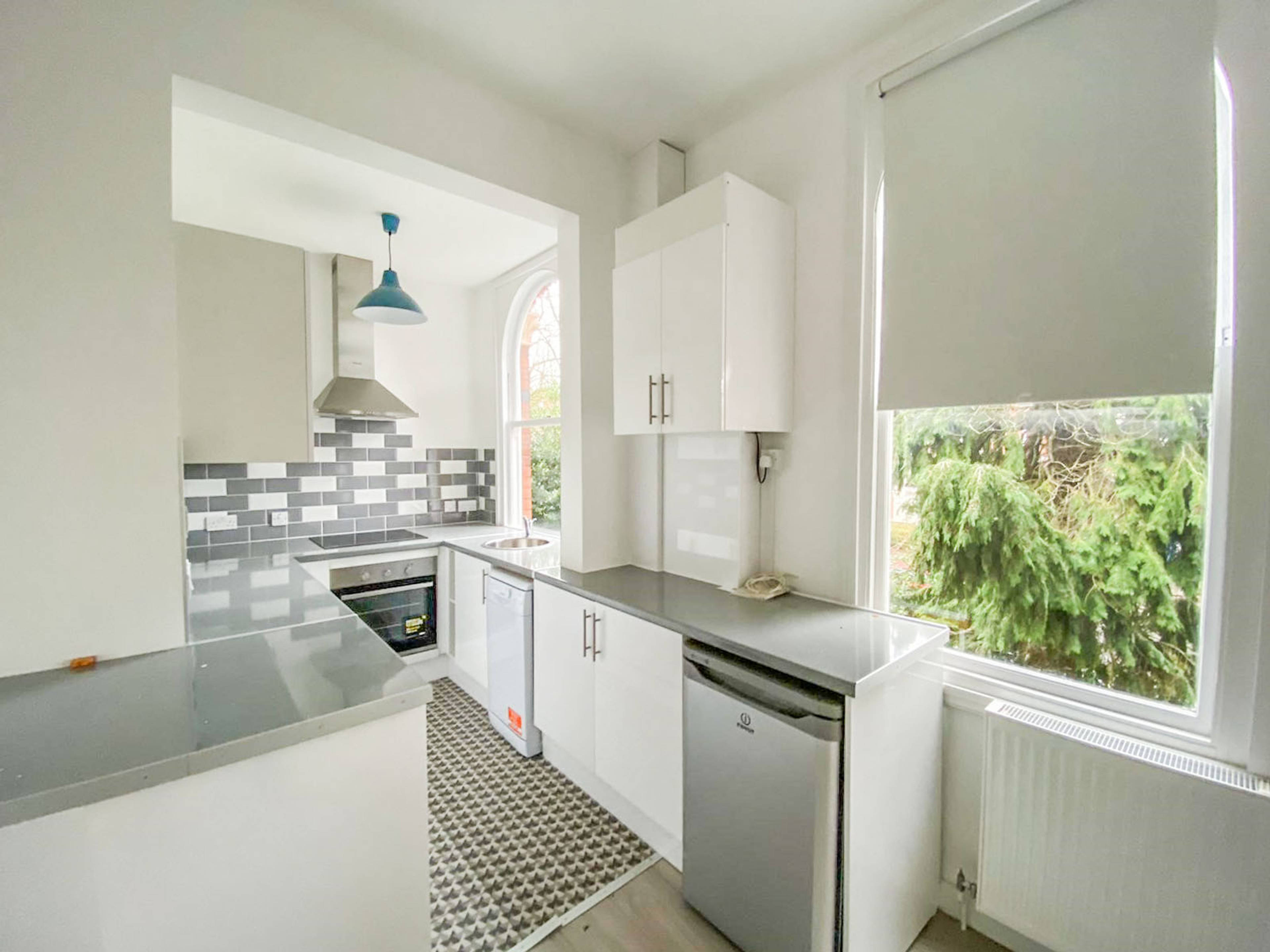 Lounge / Kitchen