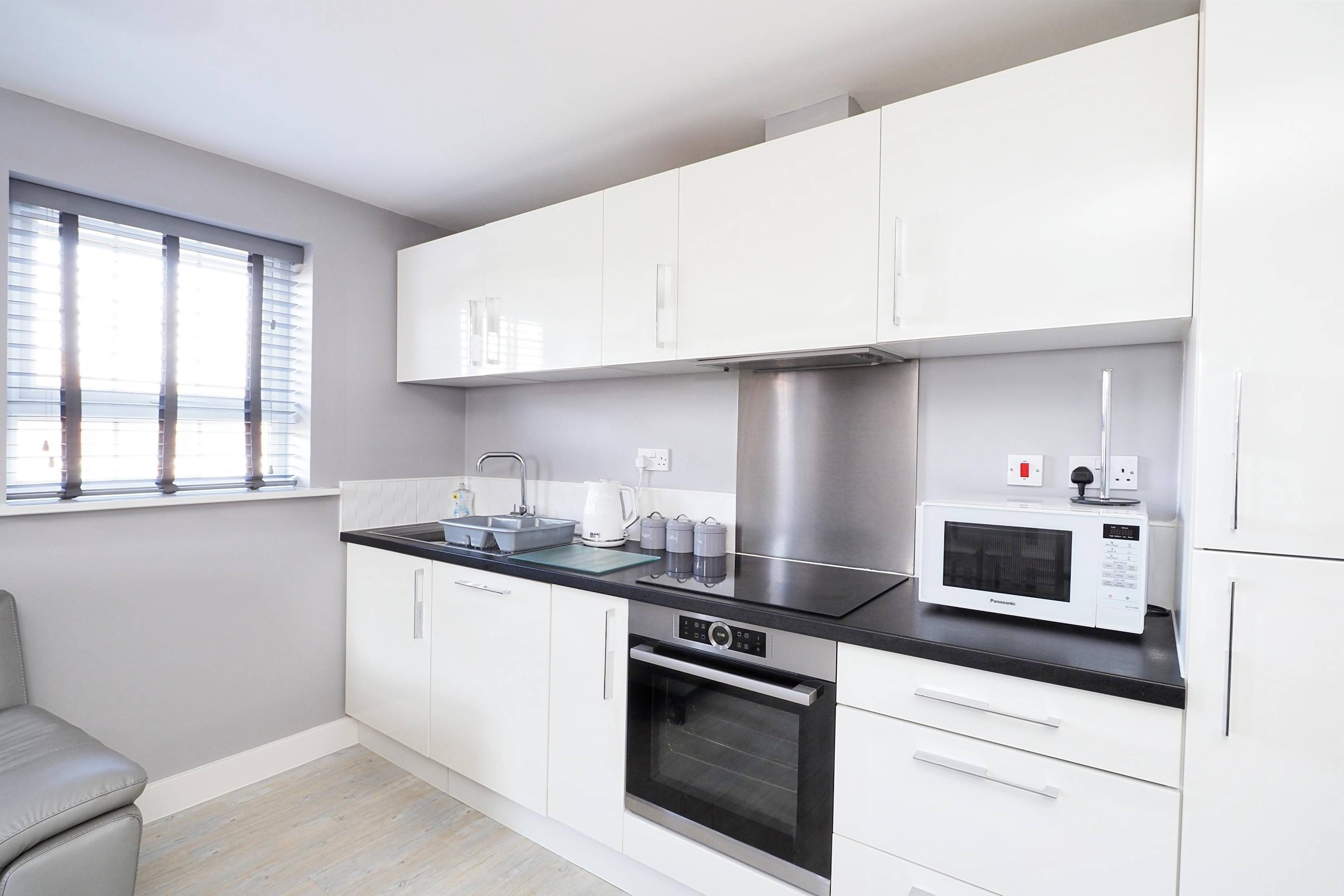 Lounge / Kitchen