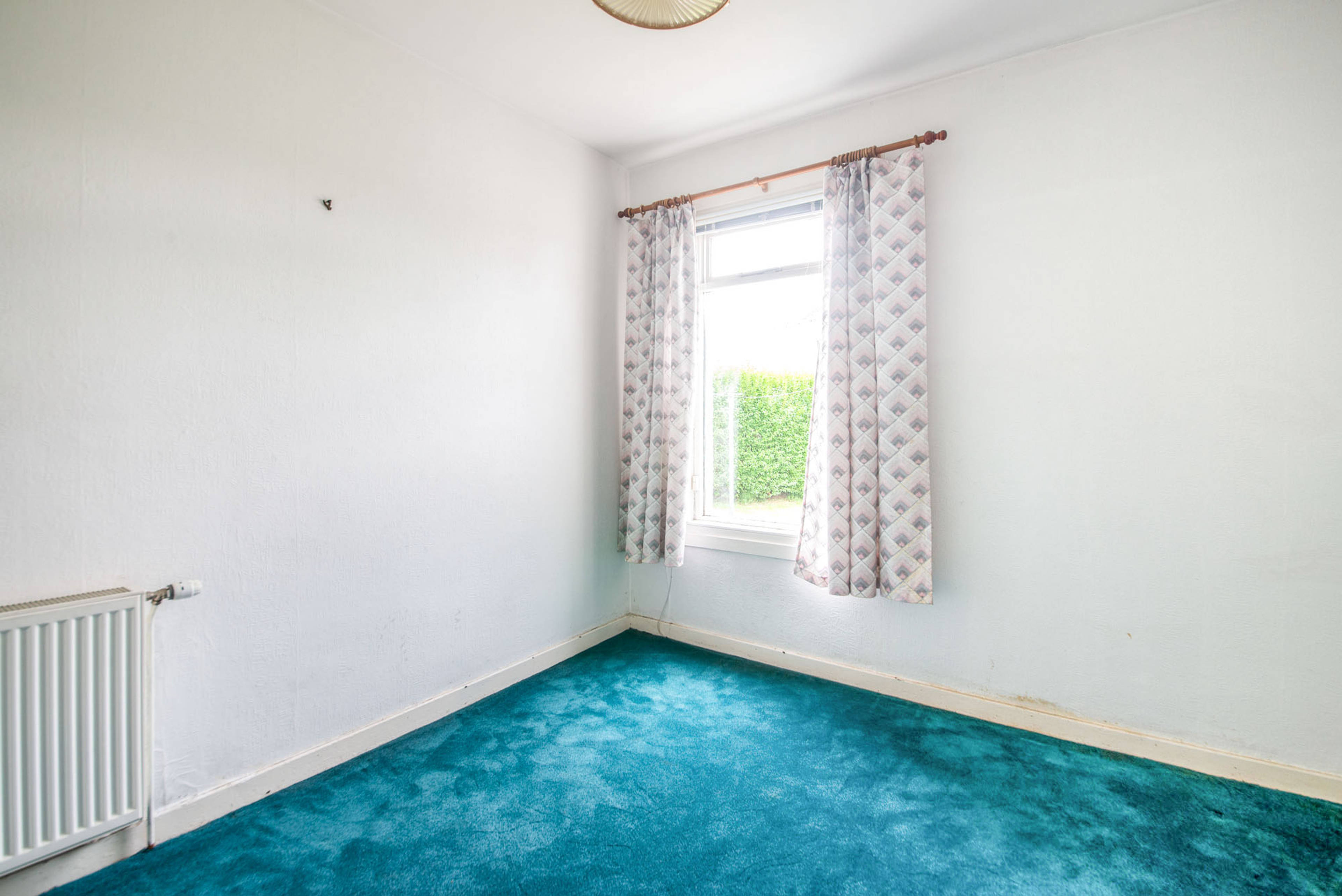 Bed 3 / Dining Room