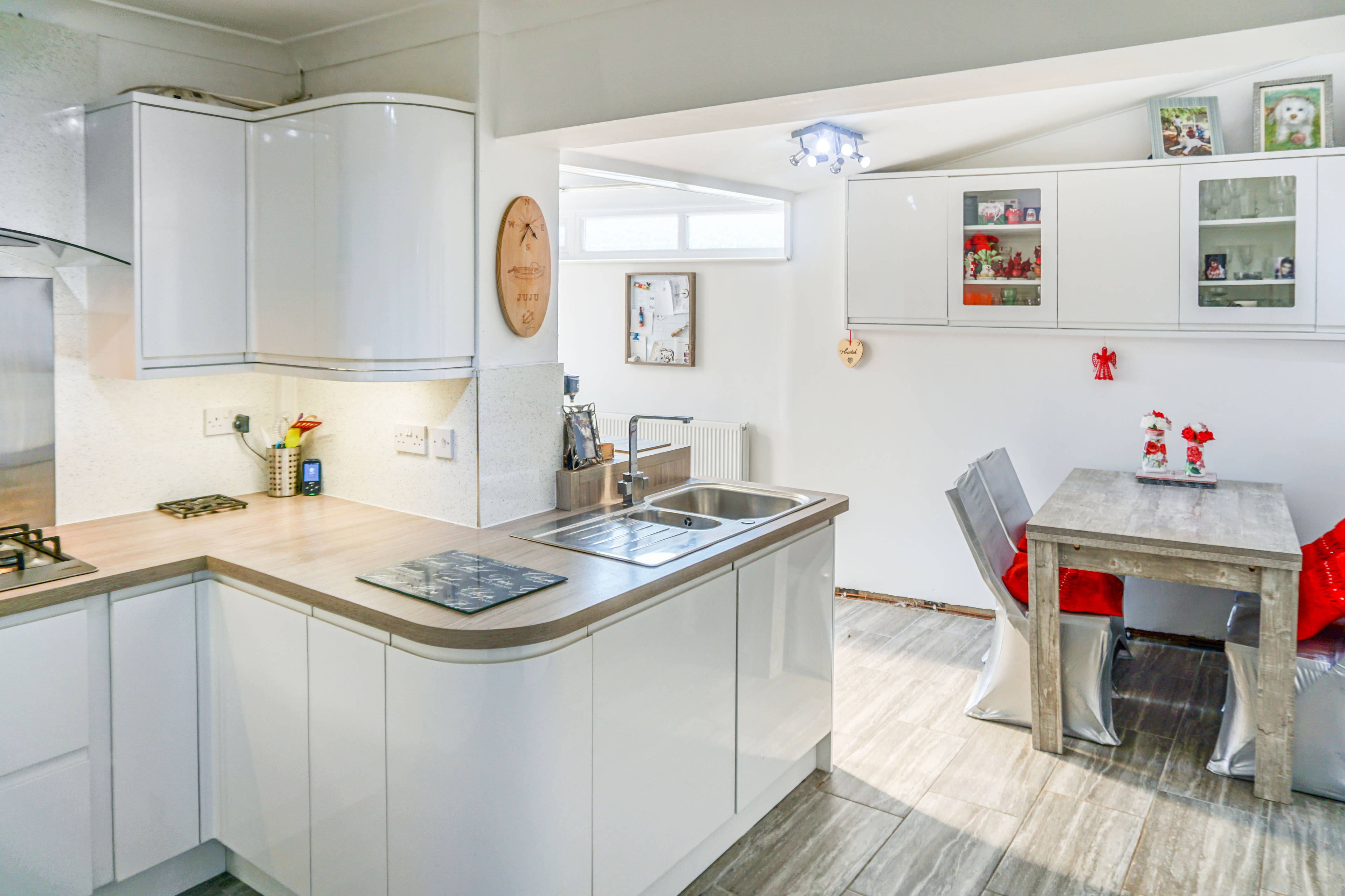 Kitchen/Dining Room