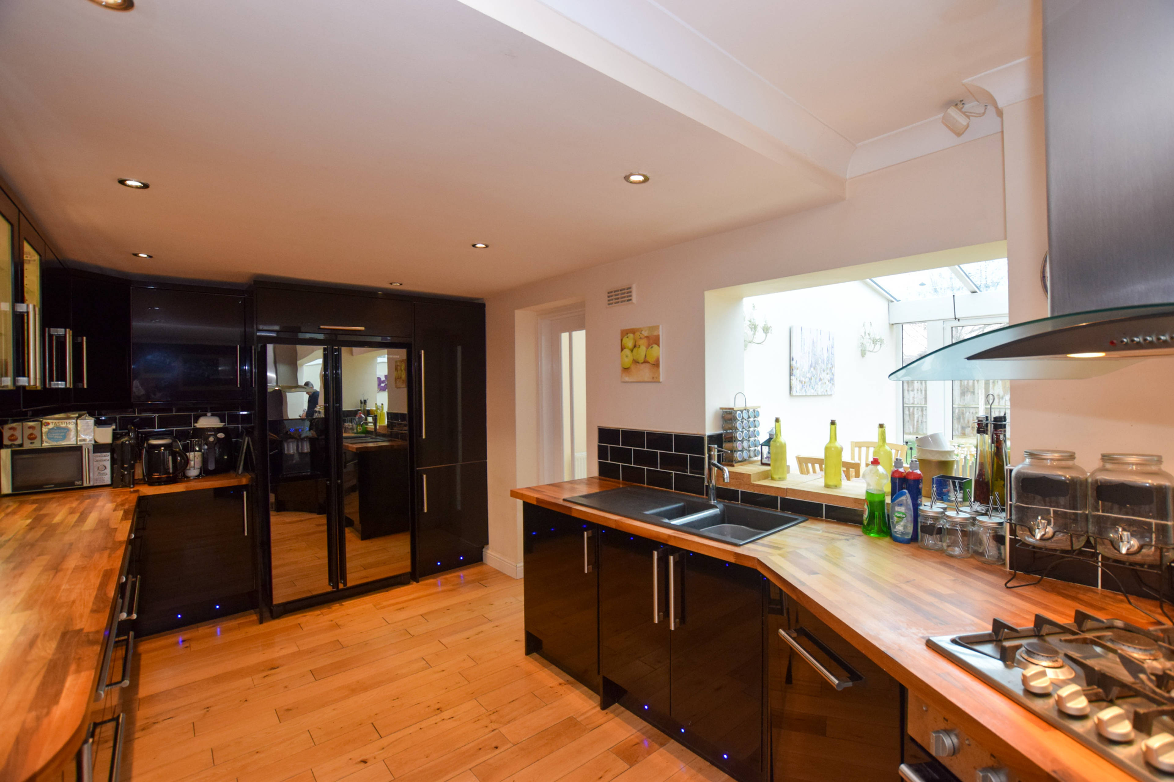 Kitchen/Breakfast