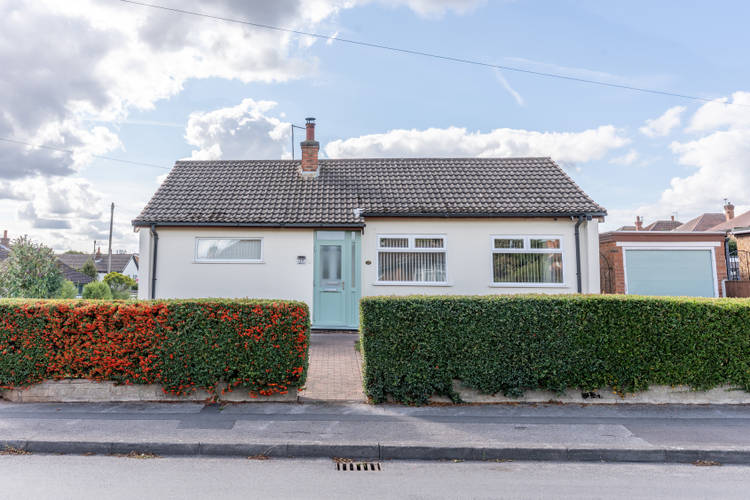 3 bedroom detached bungalow
