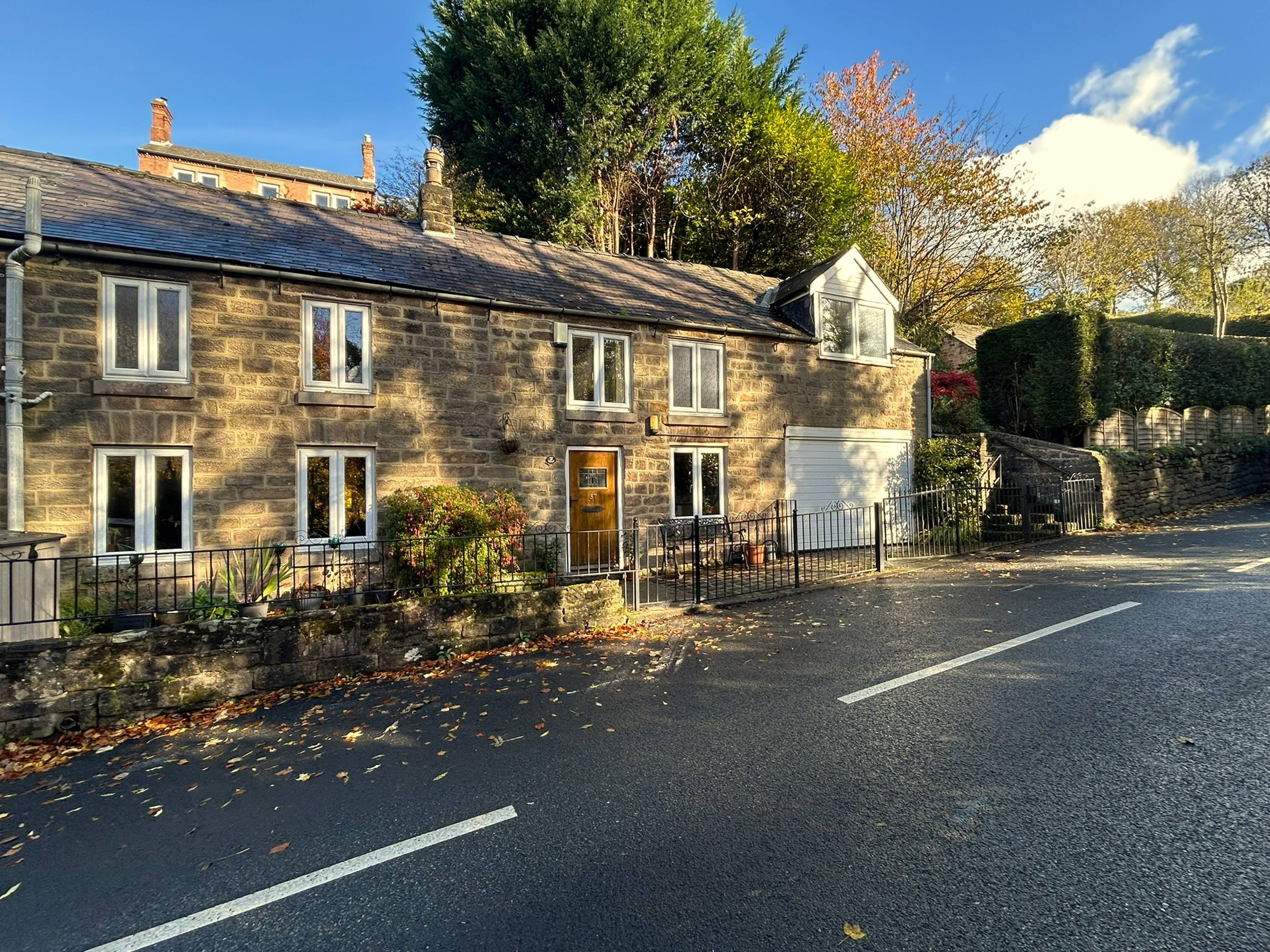 Main Road, Matlock