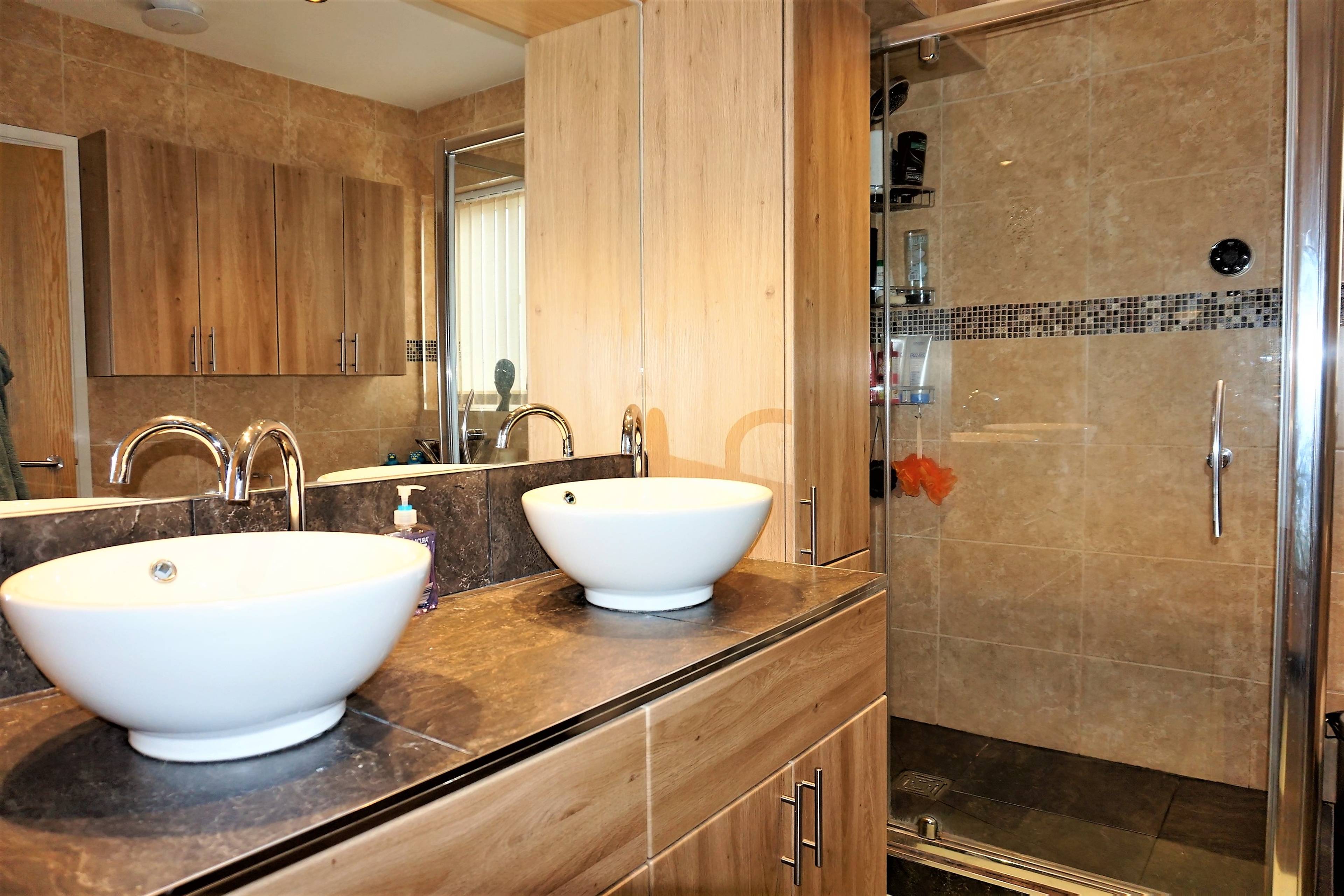 Master En-suite