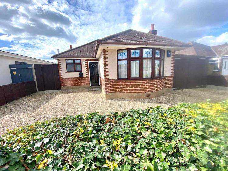 2 bedroom detached bungalow
