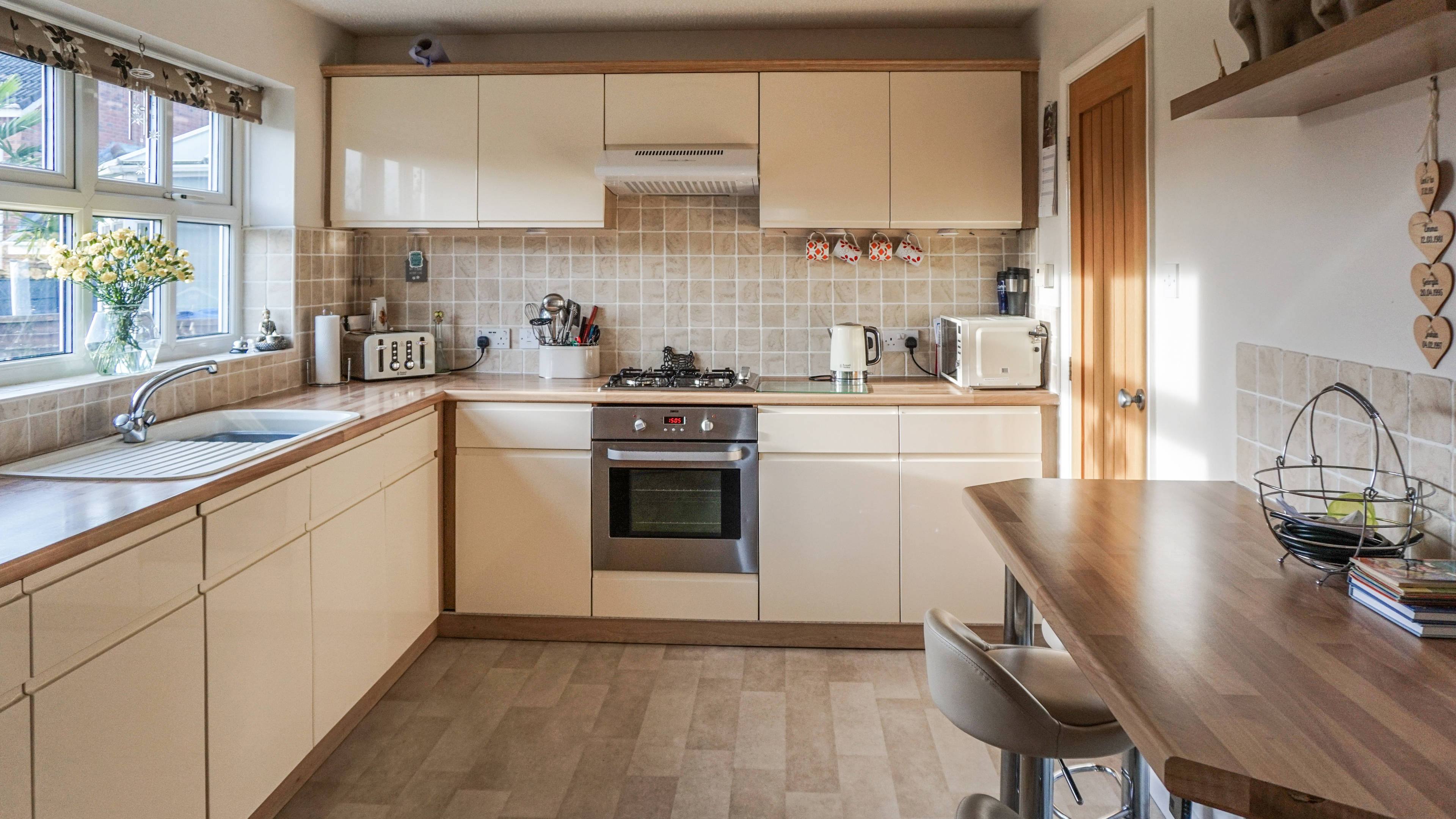 Kitchen/Breakfast