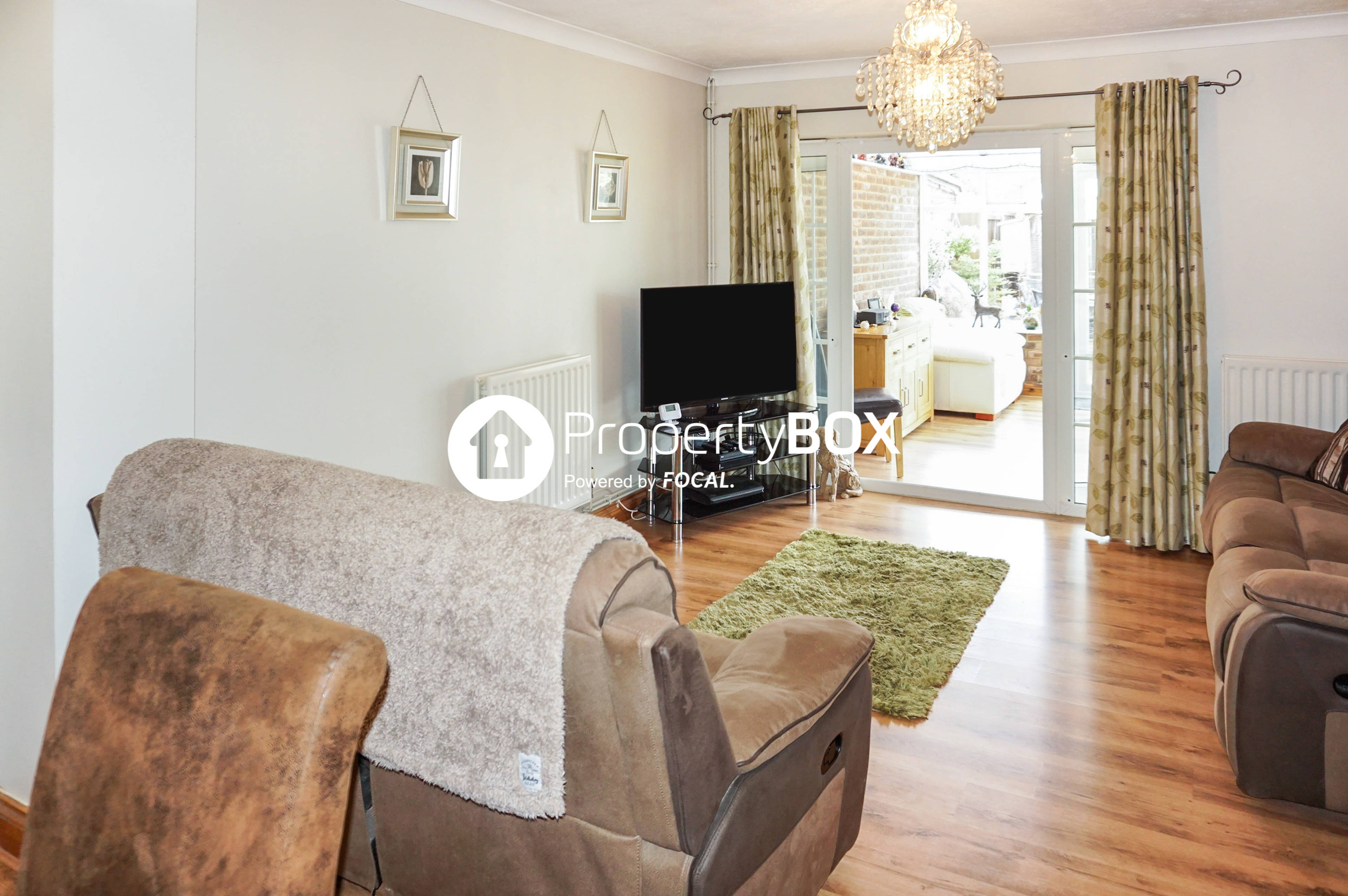 Lounge/Dining Room