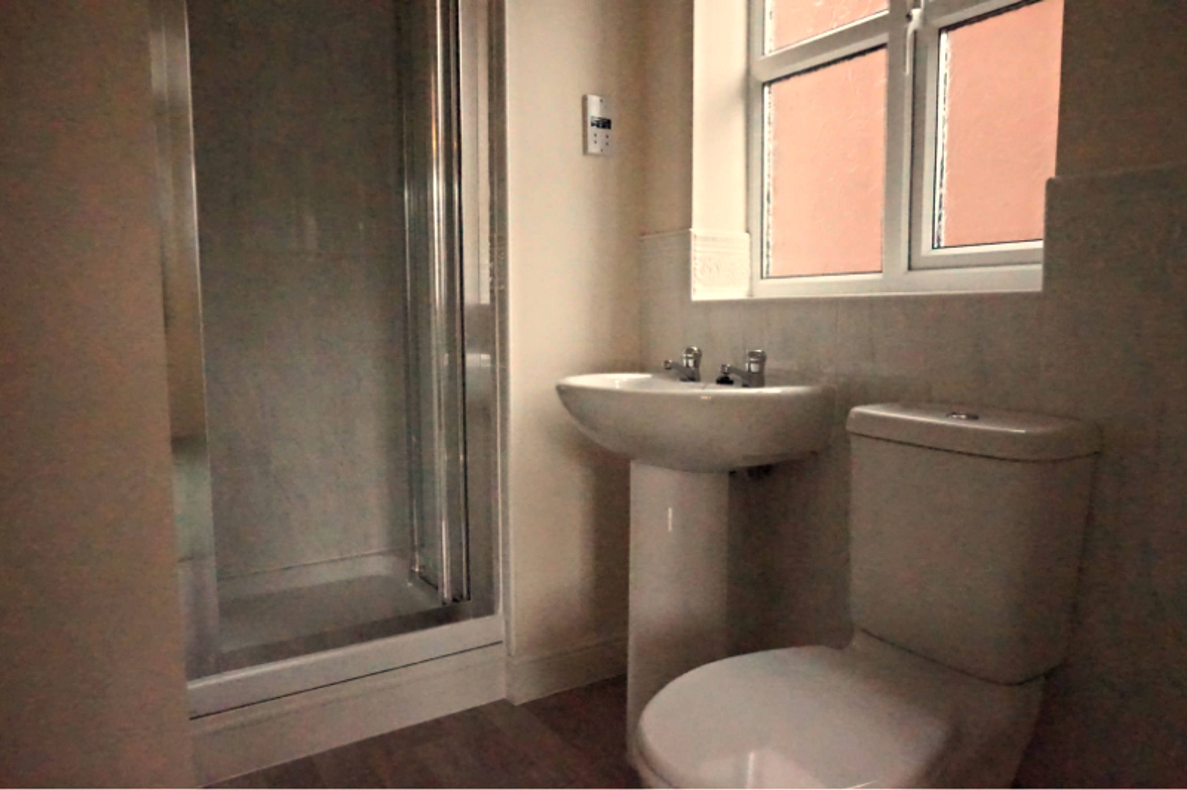 en-suite       