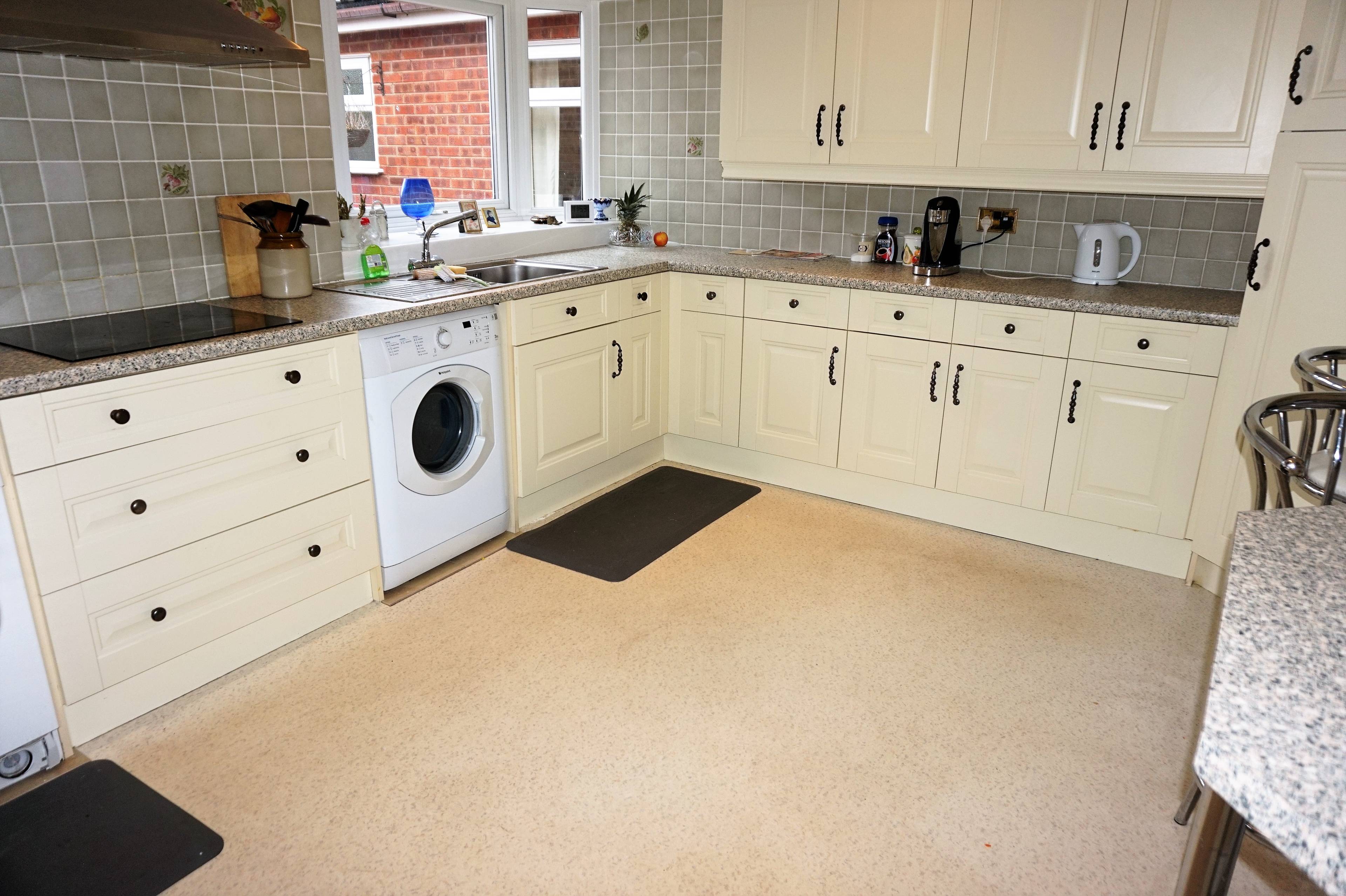 Kitchen / Breakfast
