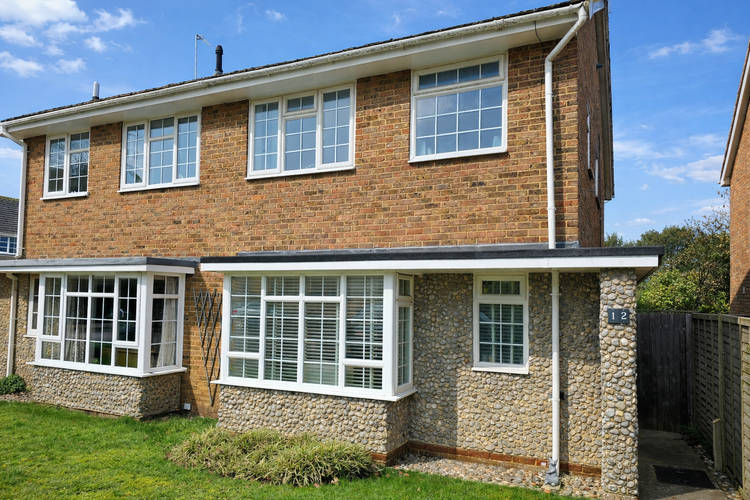 2 bedroom semi-detached house