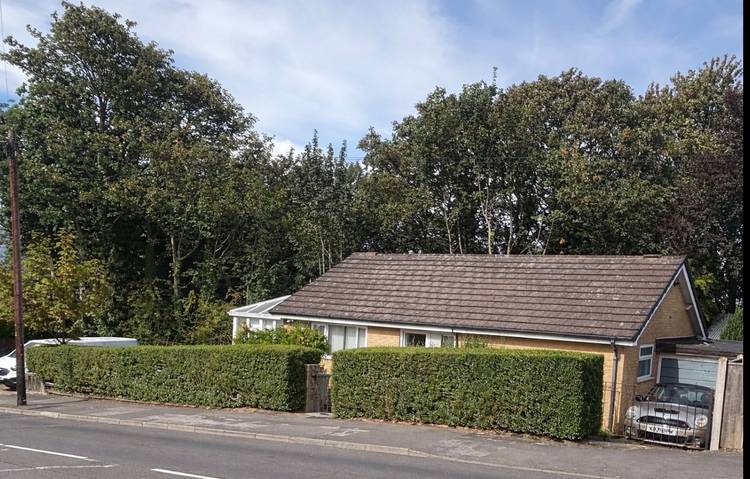2 bedroom detached bungalow