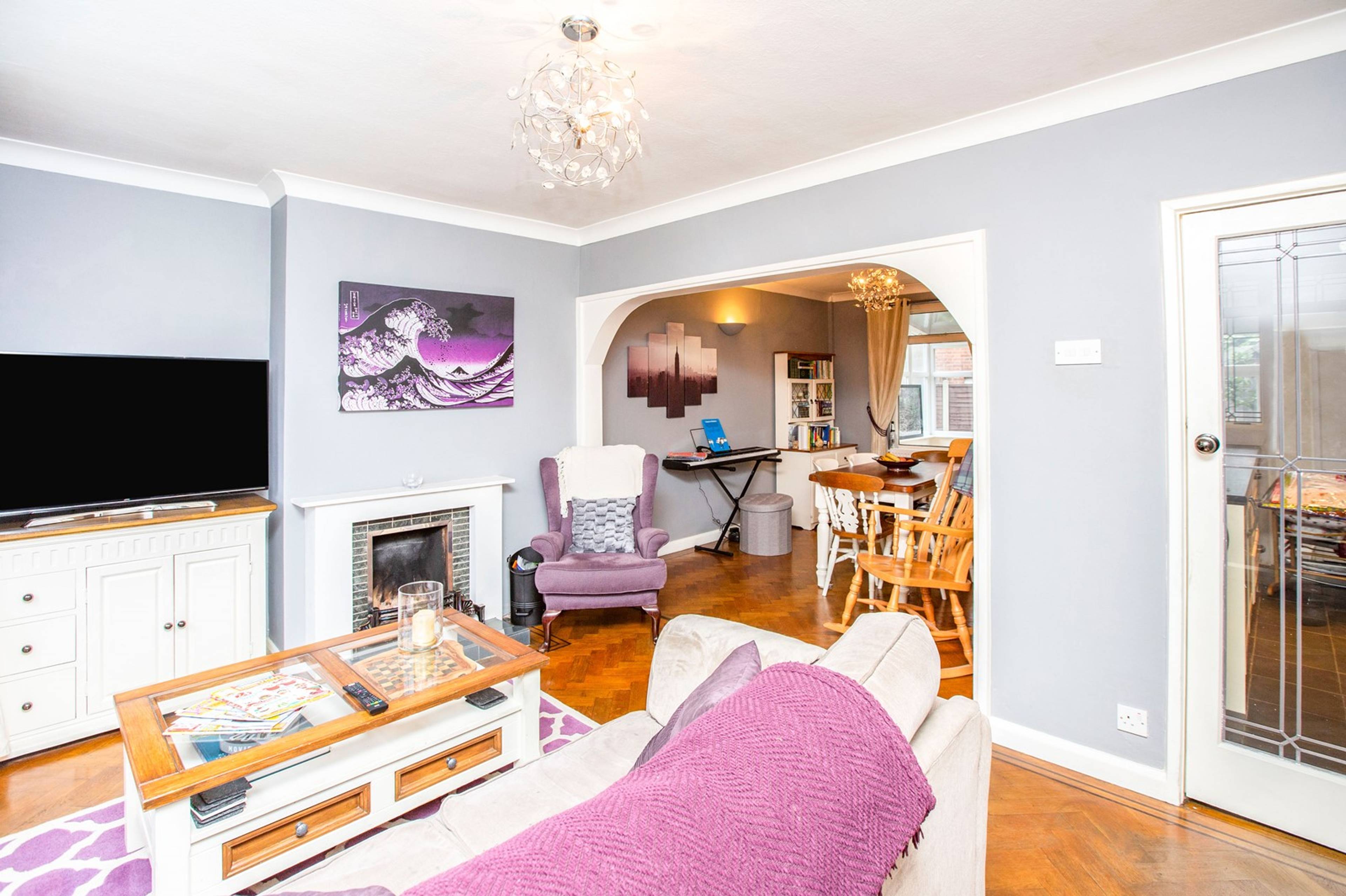 Lounge/Dining Room