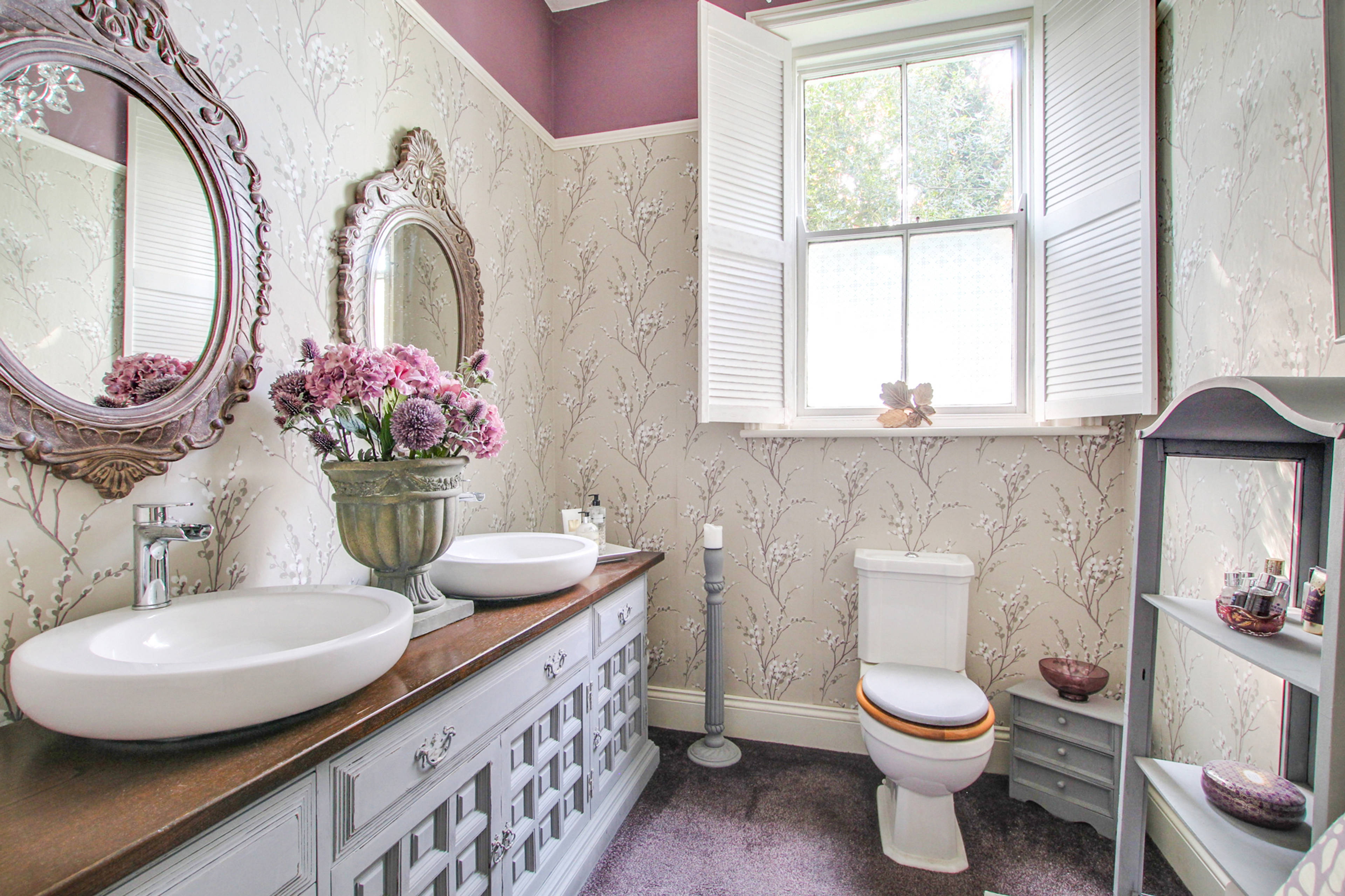 Cloak Room
