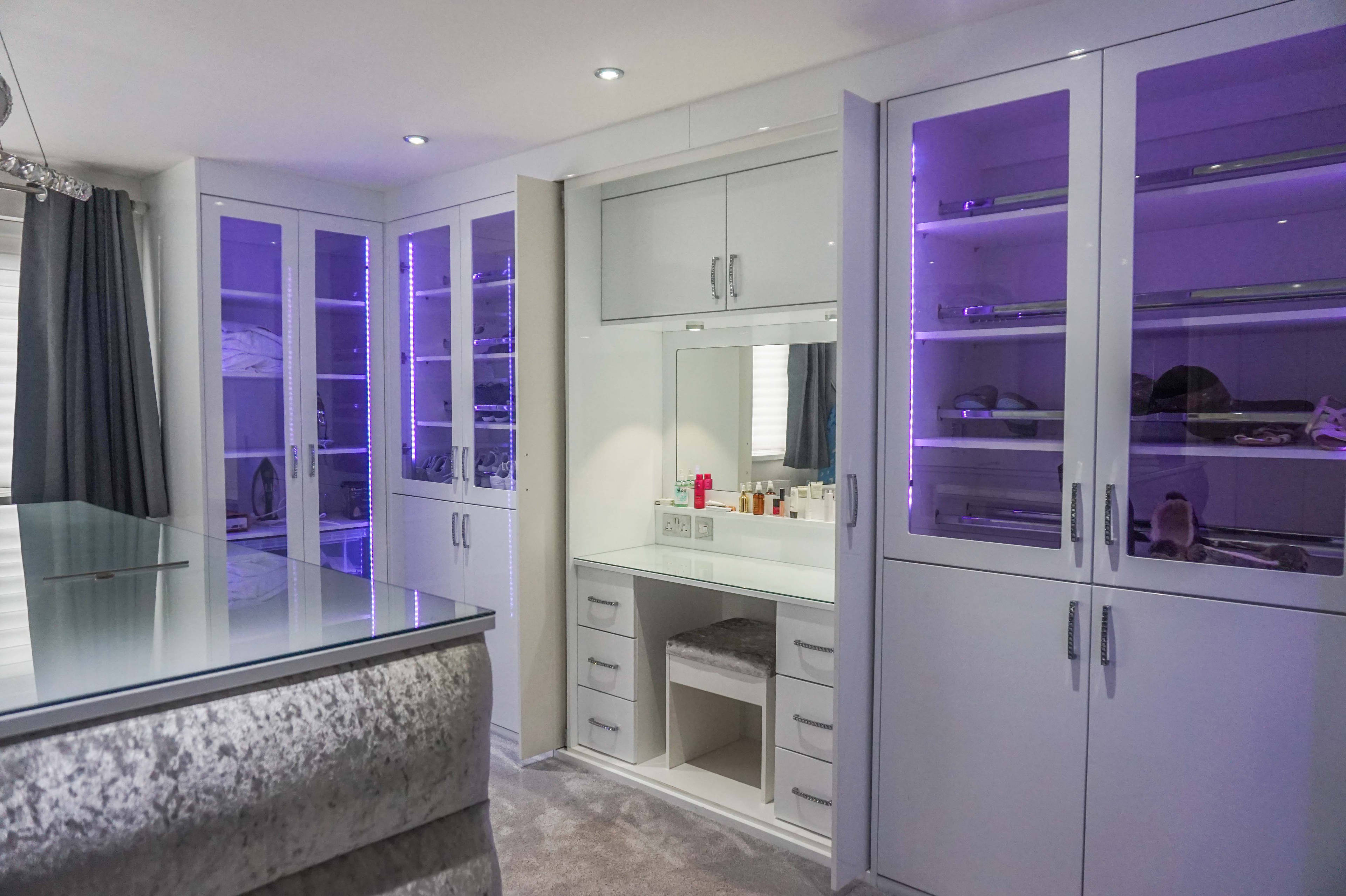 Walk-in Wardrobe