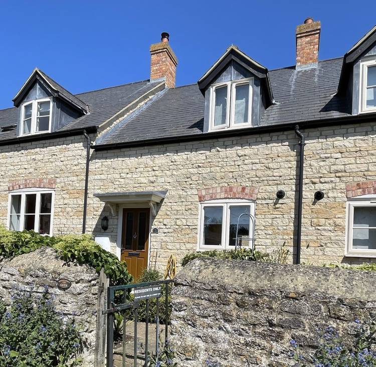 2 bedroom terraced house