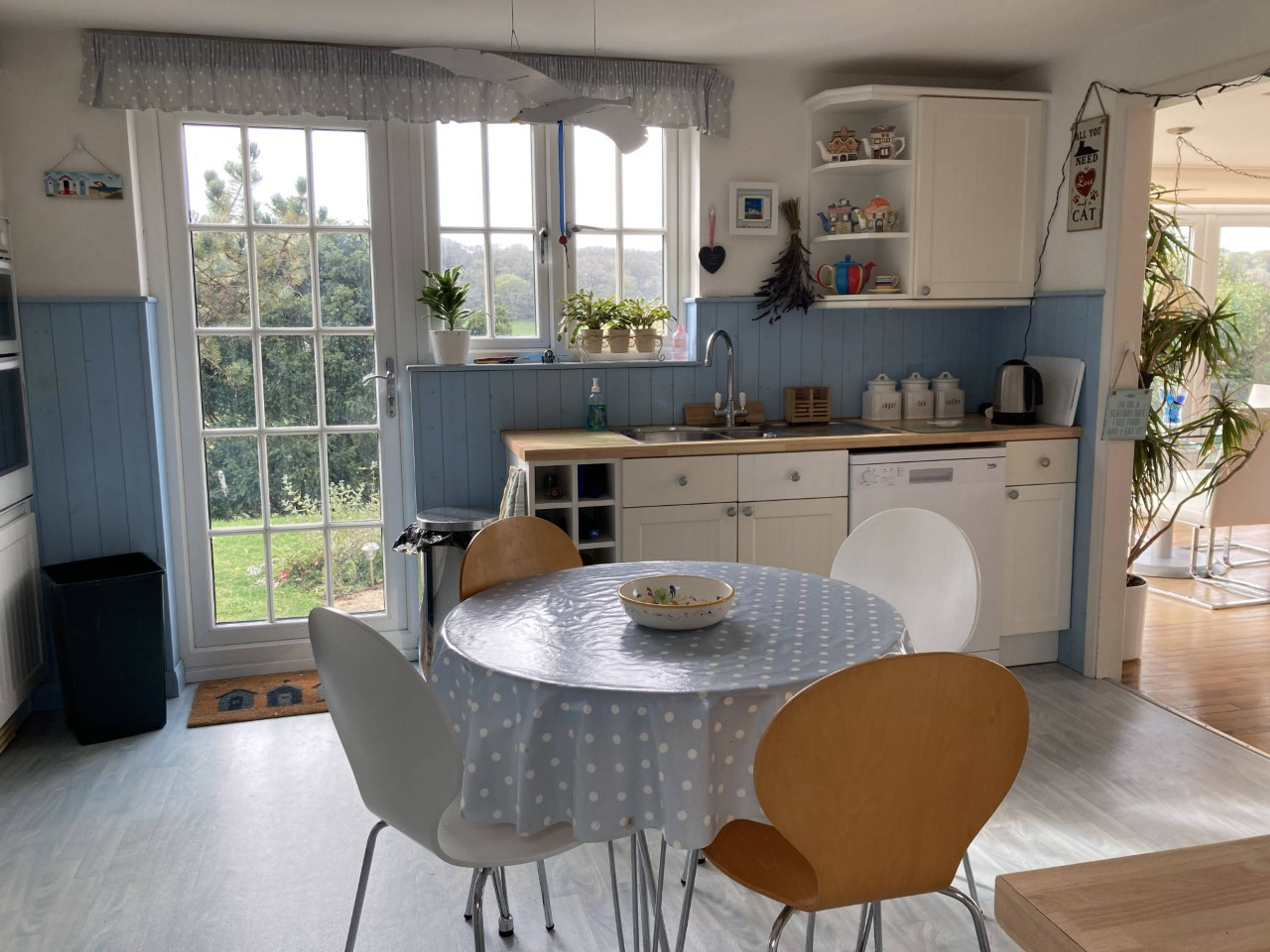 Kitchen/Breakfast