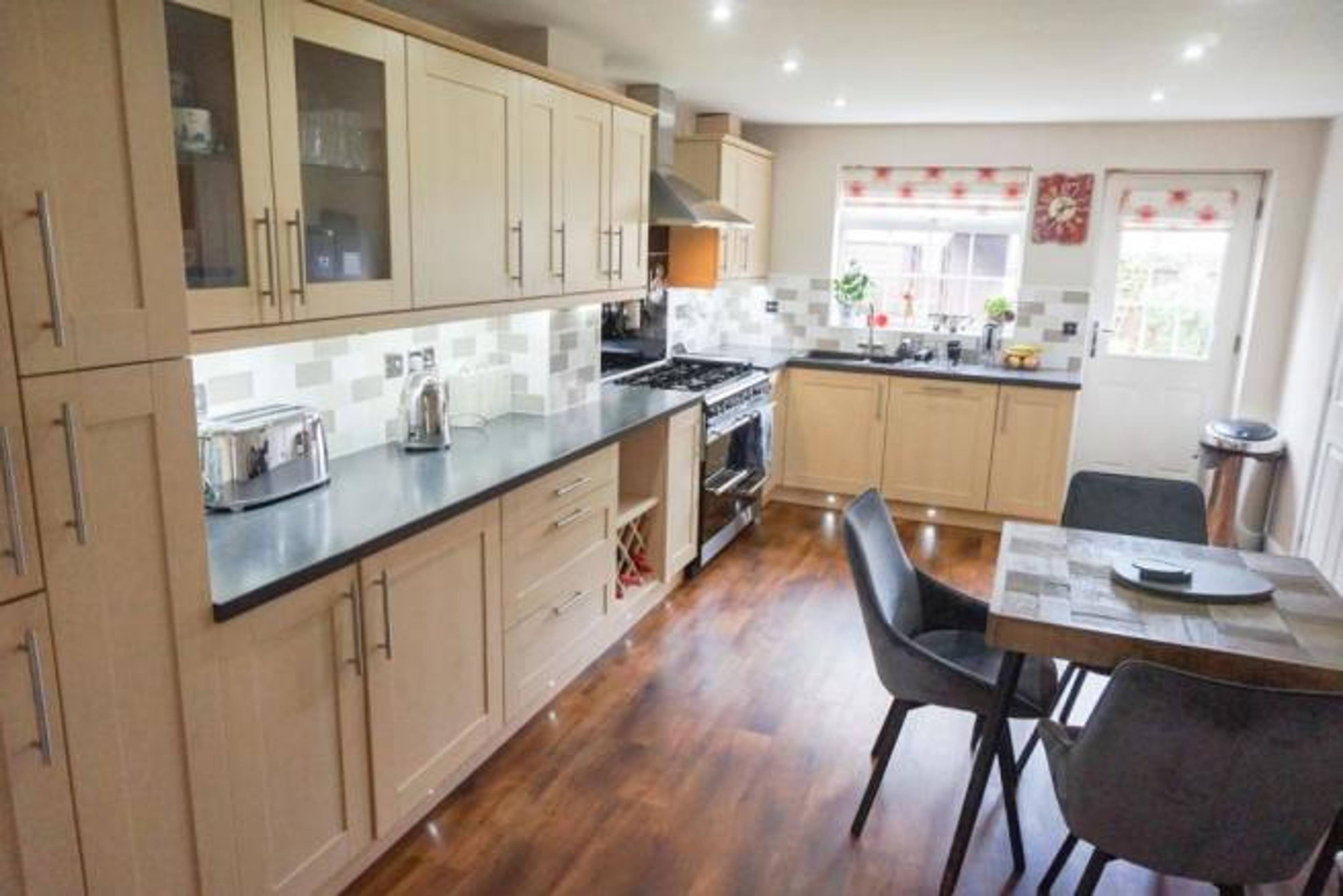 Kitchen/Breakfast