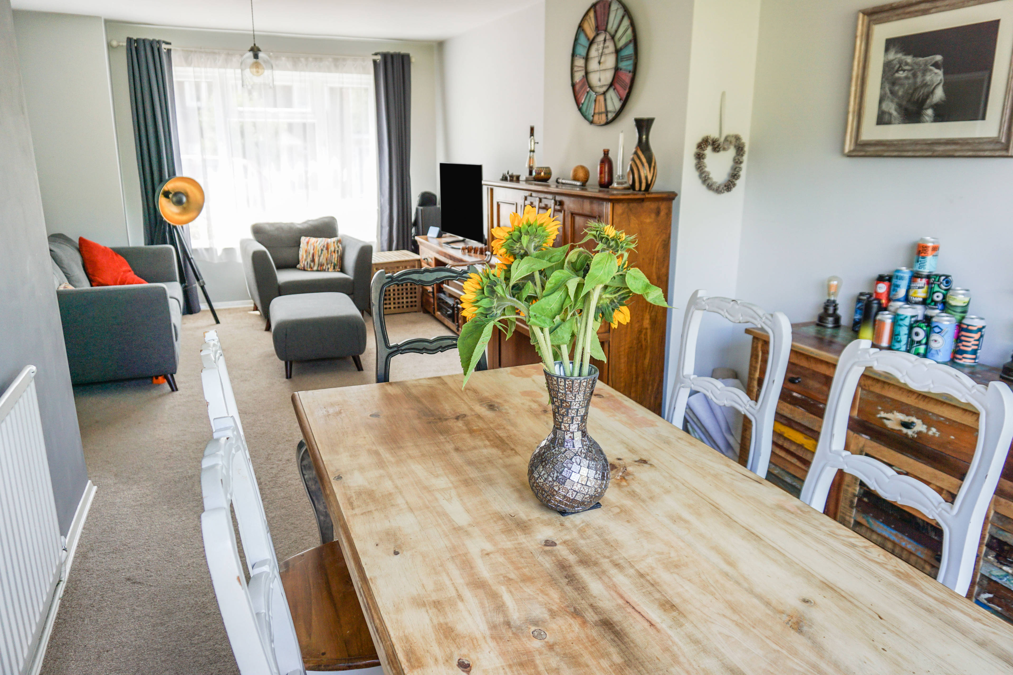 Lounge/Dining Room