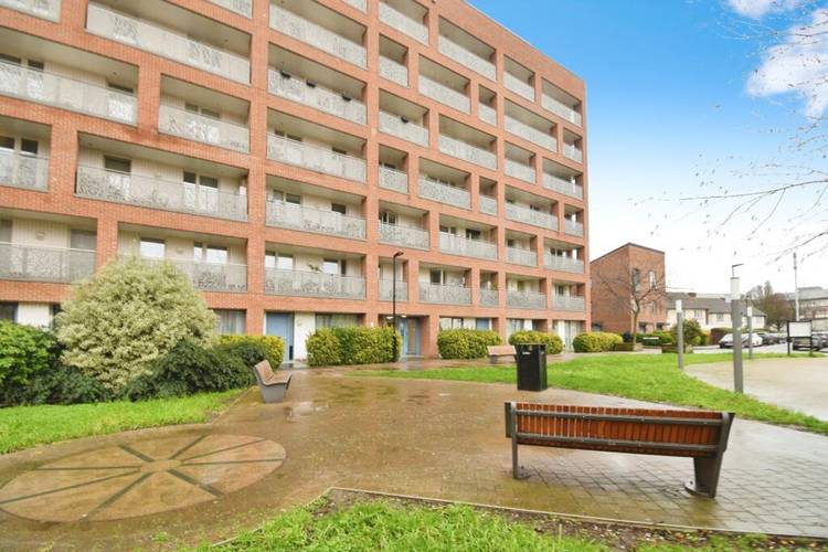 1 bedroom flat