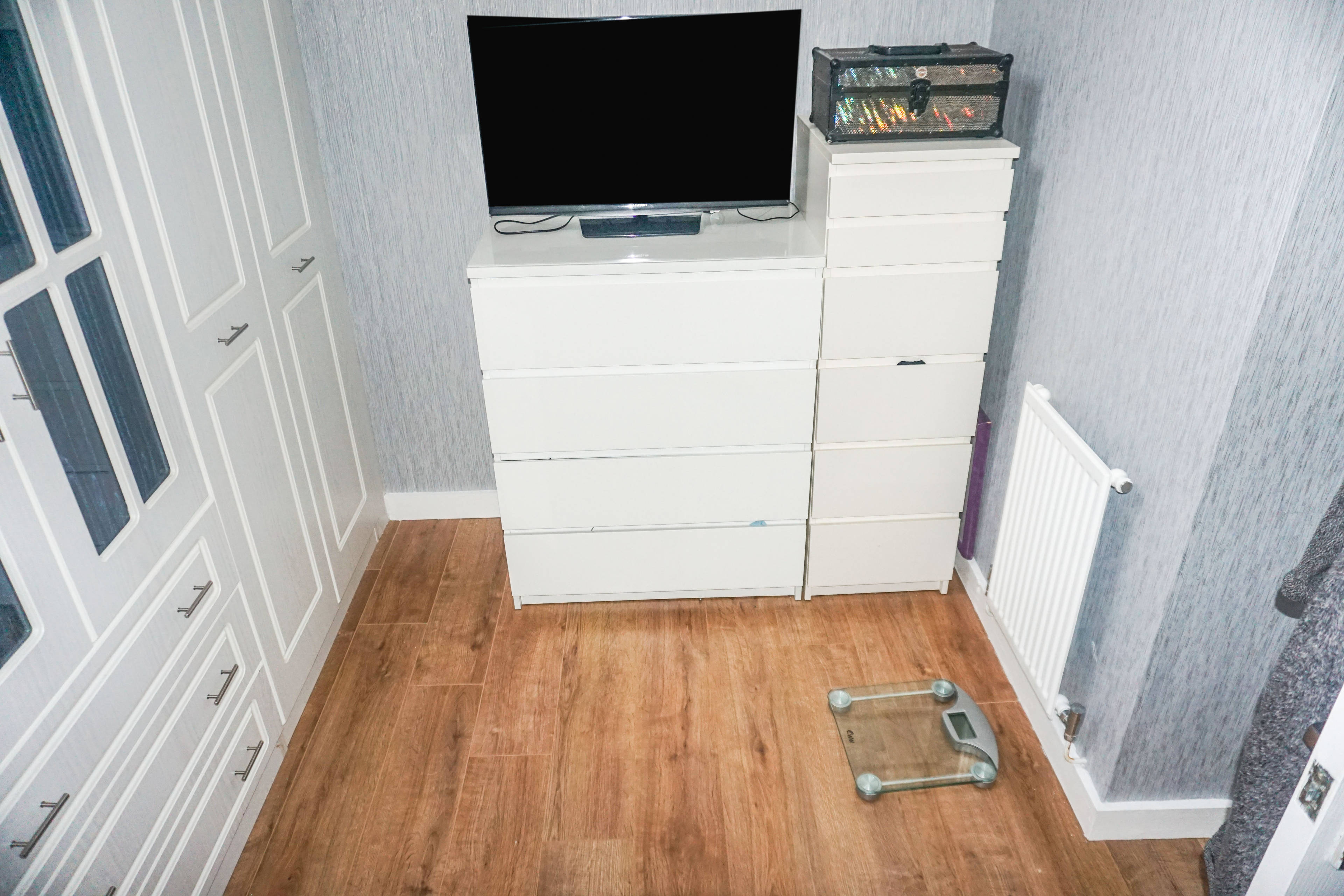 Walk-in Wardrobe