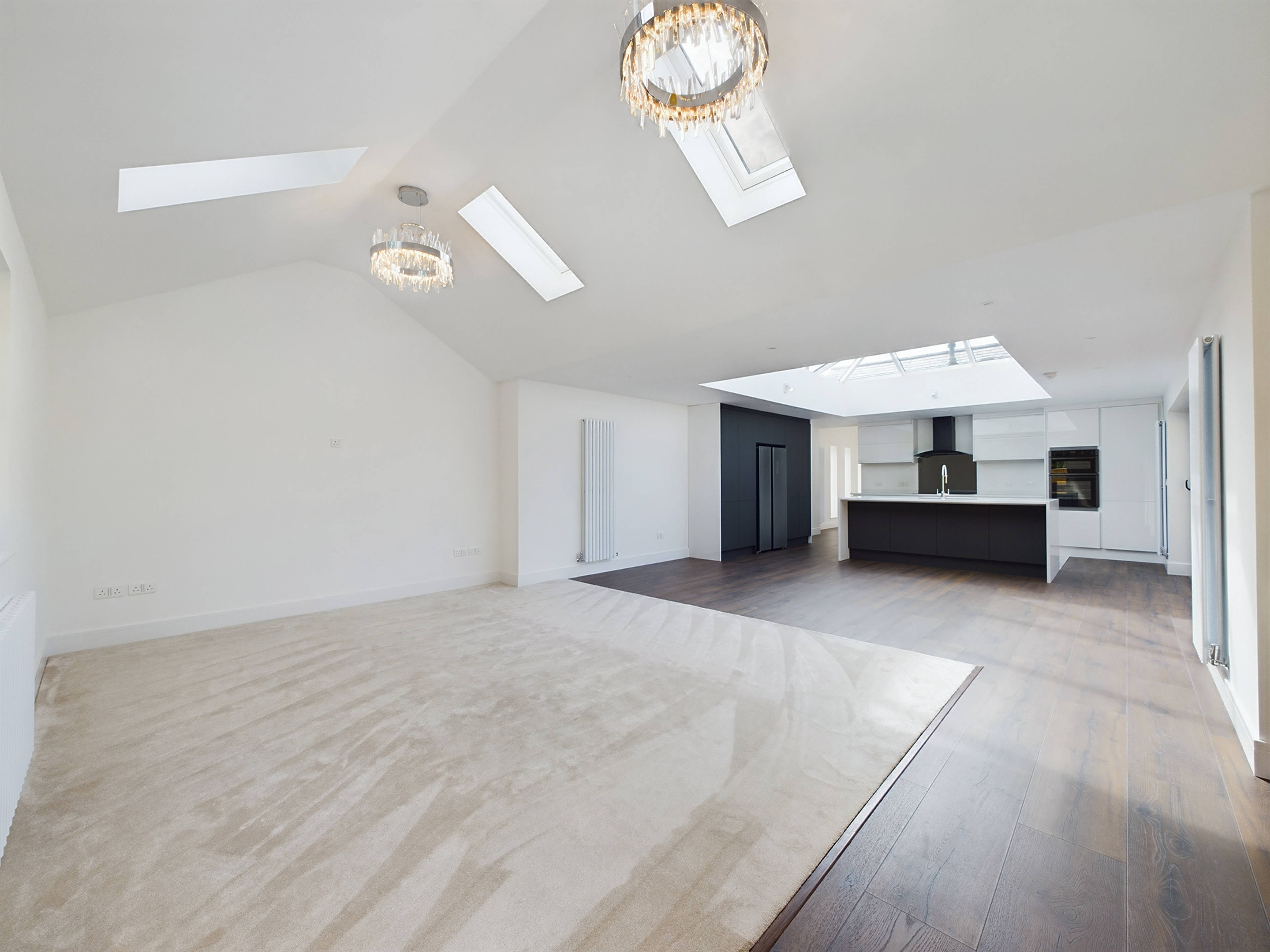 Lounge / Kitchen