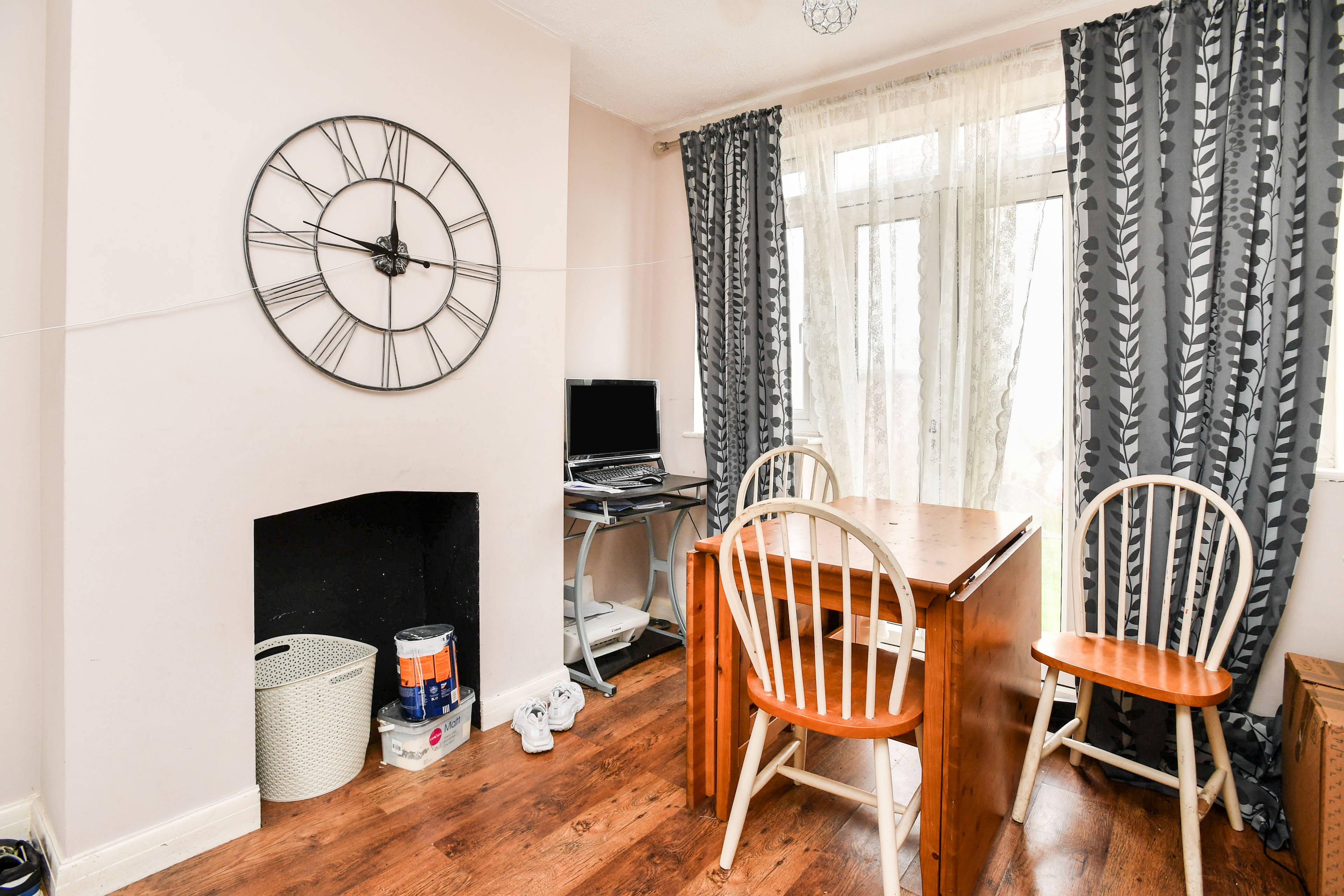 Lounge/Dining Room