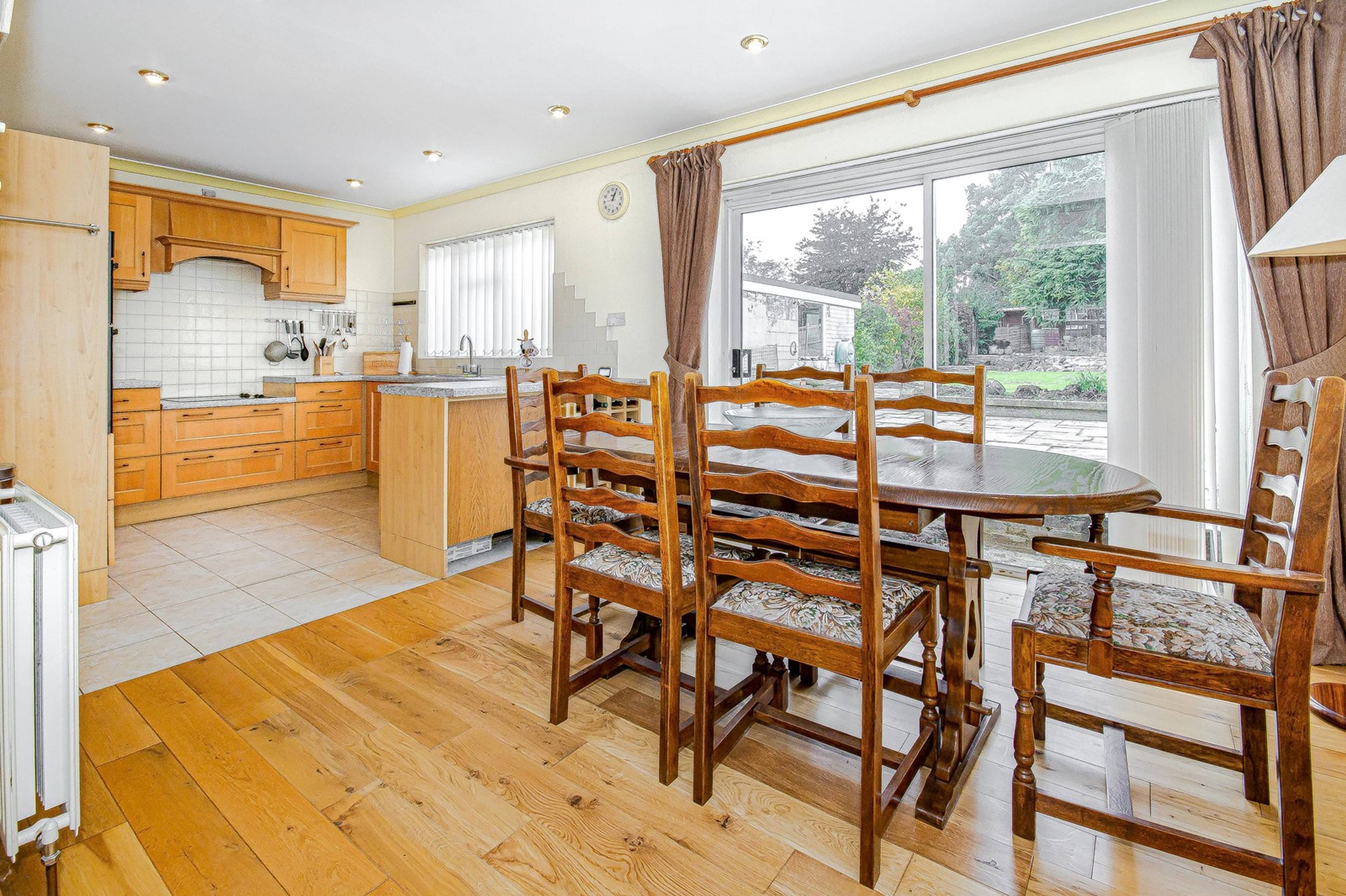 Kitchen/Dining Room