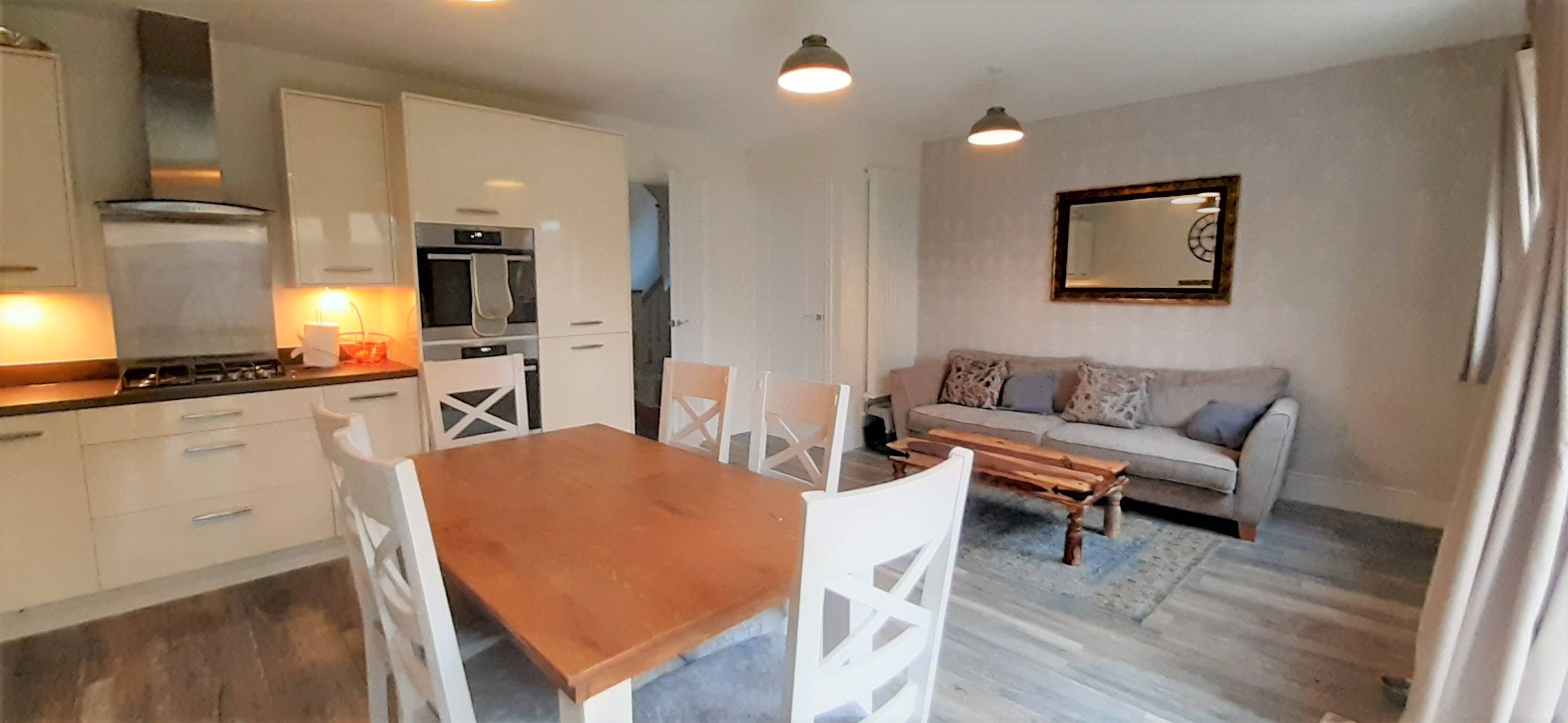 Kitchen/Family Room