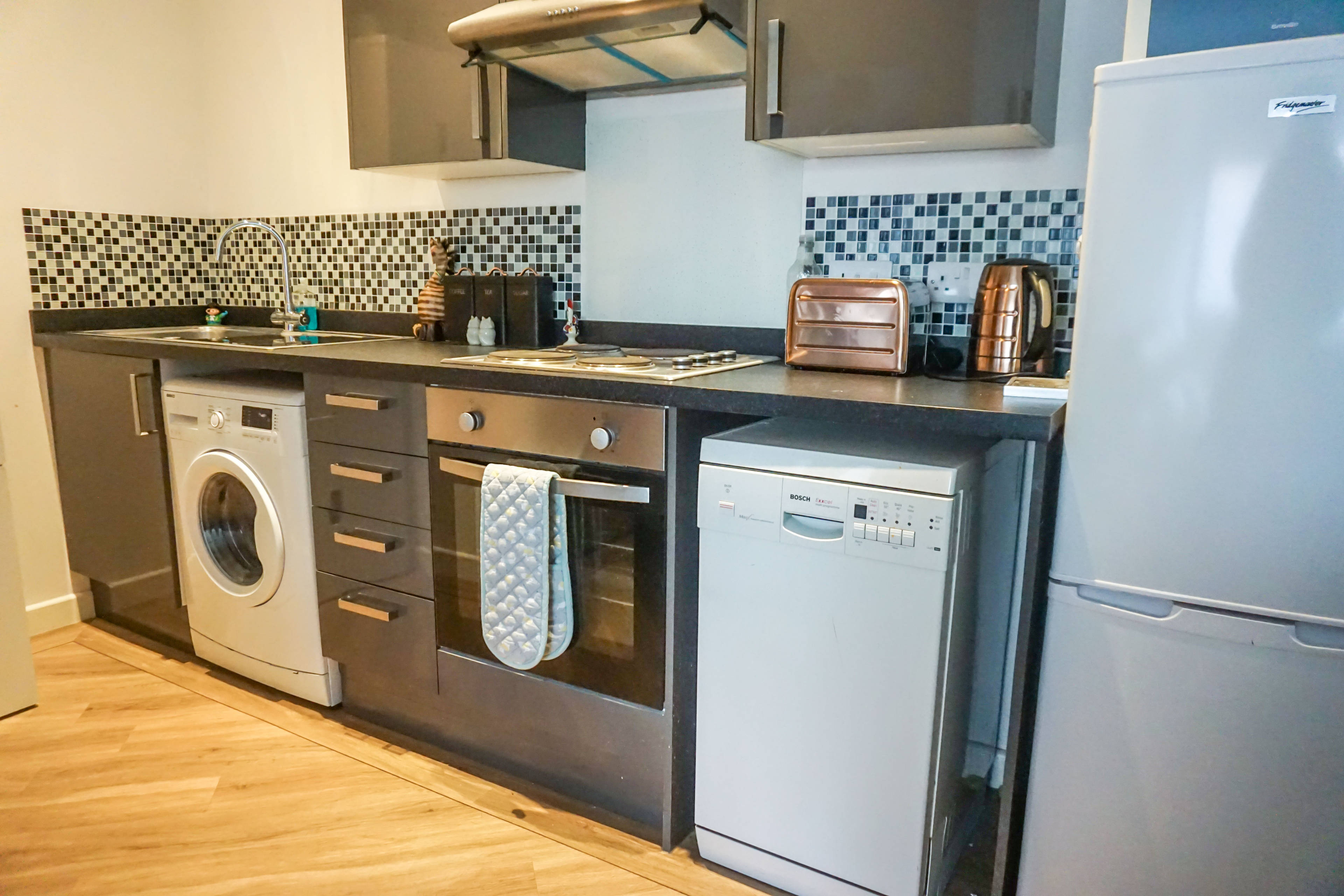 Lounge / Kitchen