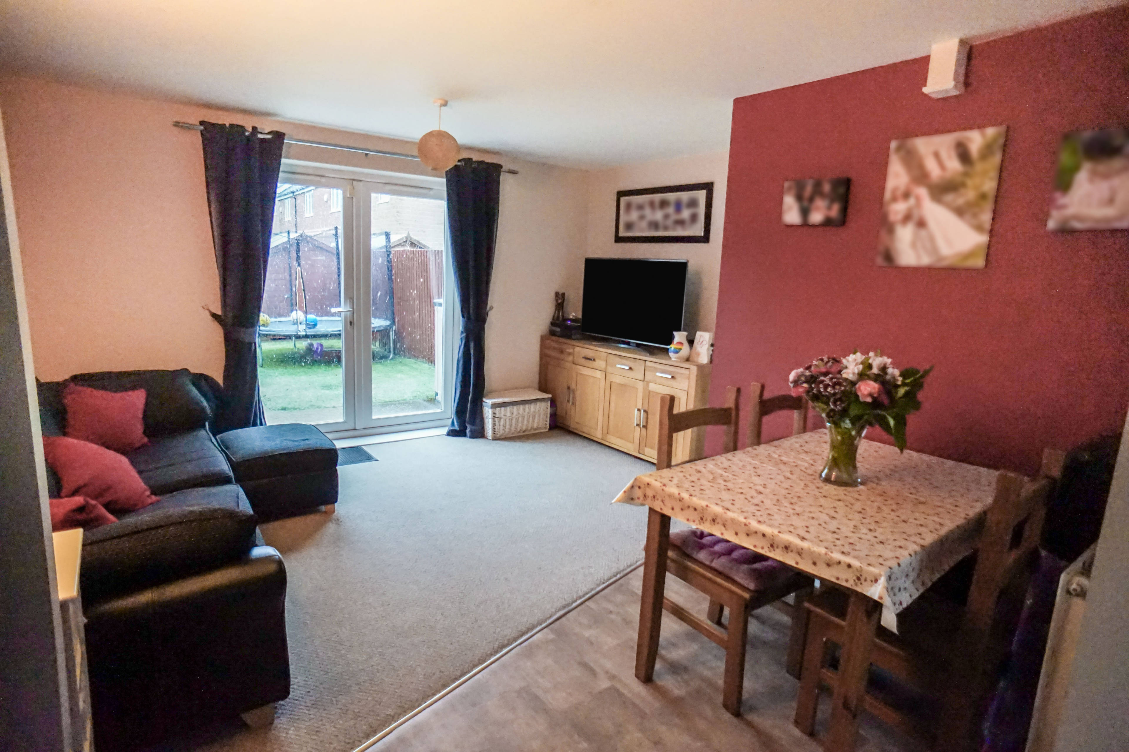 Lounge/Dining Room
