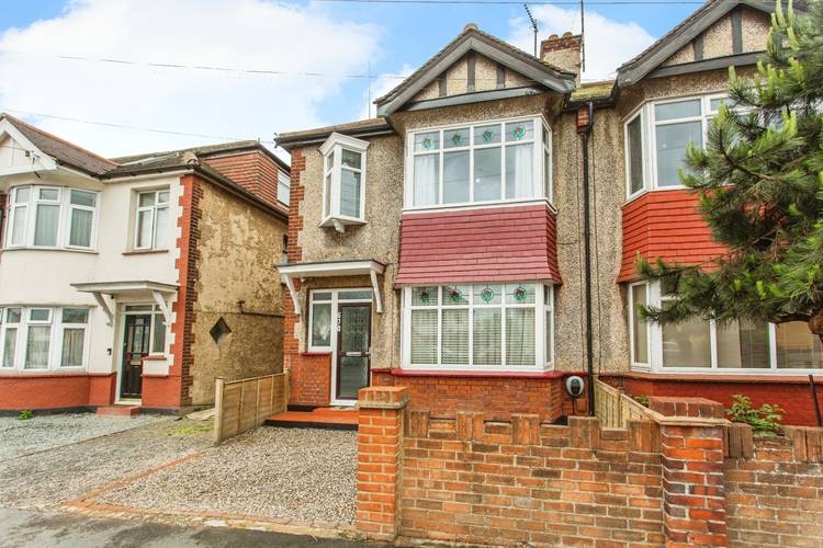 3 bedroom end of terrace house