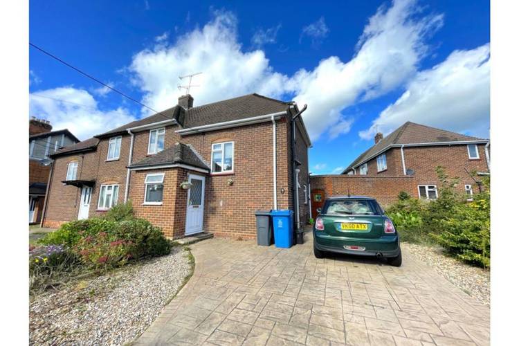 3 bedroom detached house