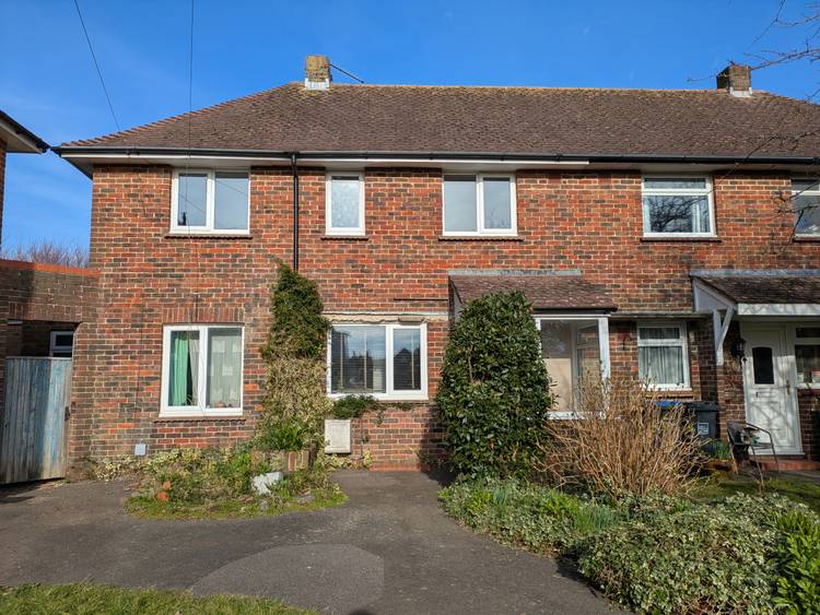 3 bedroom semi-detached house