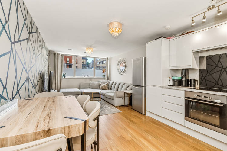 2 bedroom ground floor flat