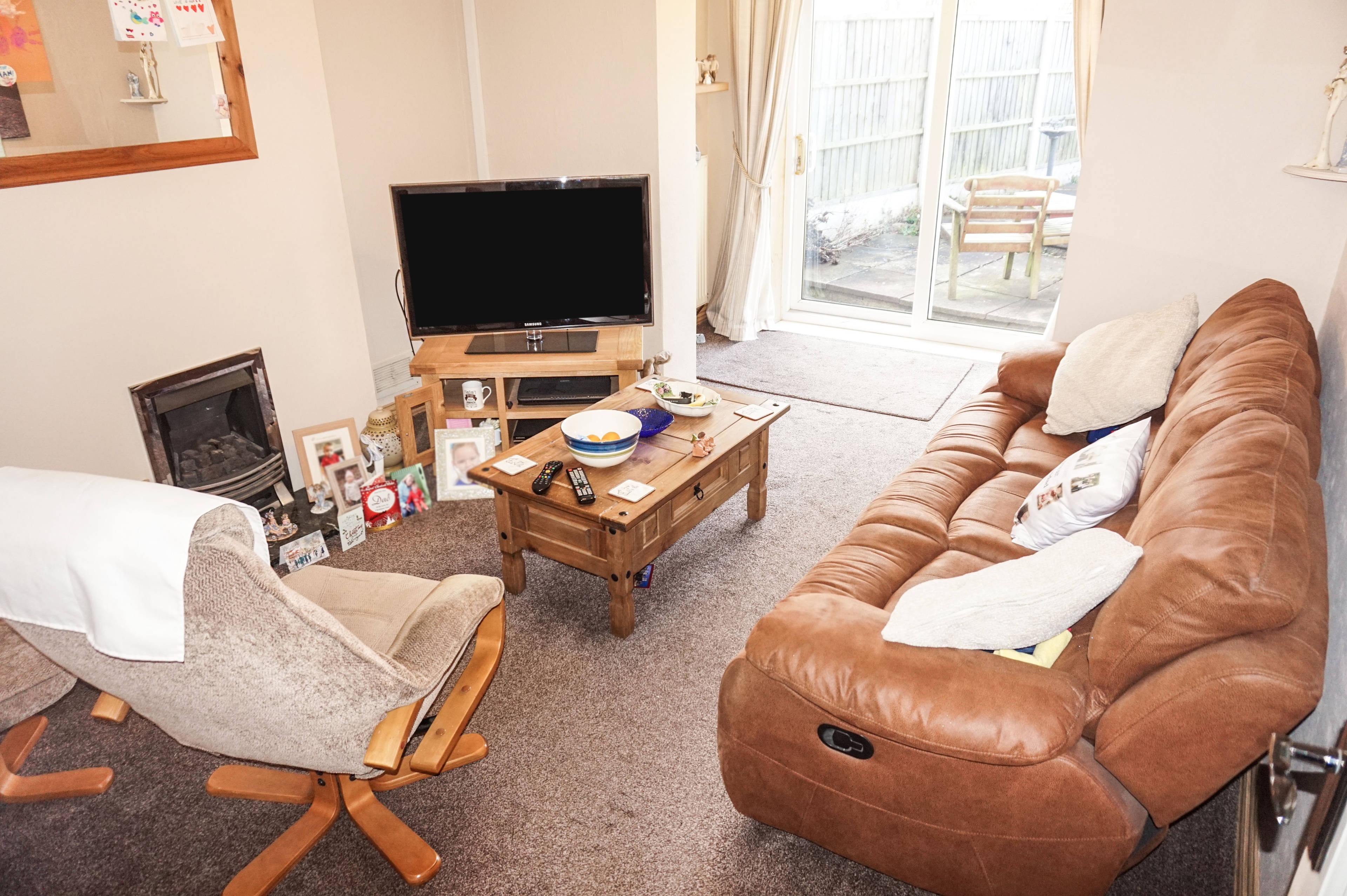 Lounge/Dining Room