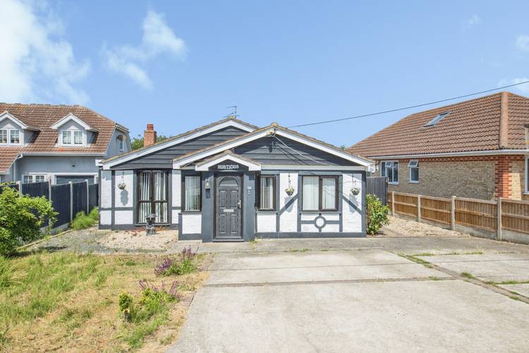 2 bedroom detached bungalow