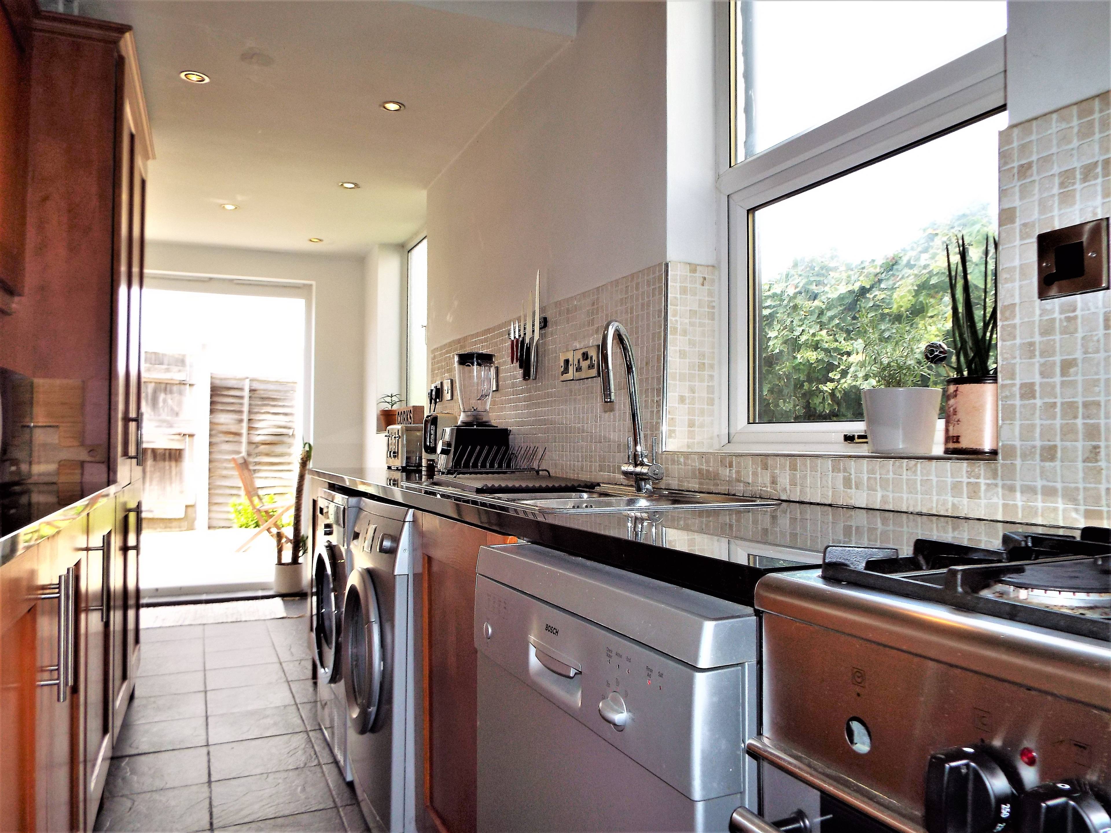 Kitchen/Breakfast