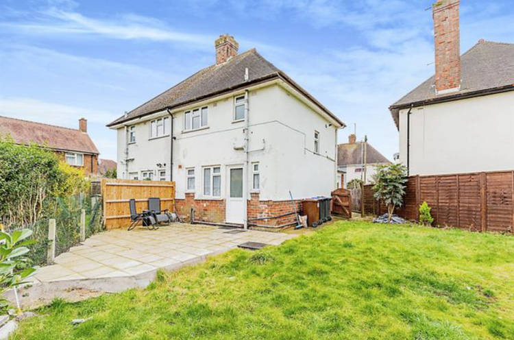 2 bedroom semi-detached house